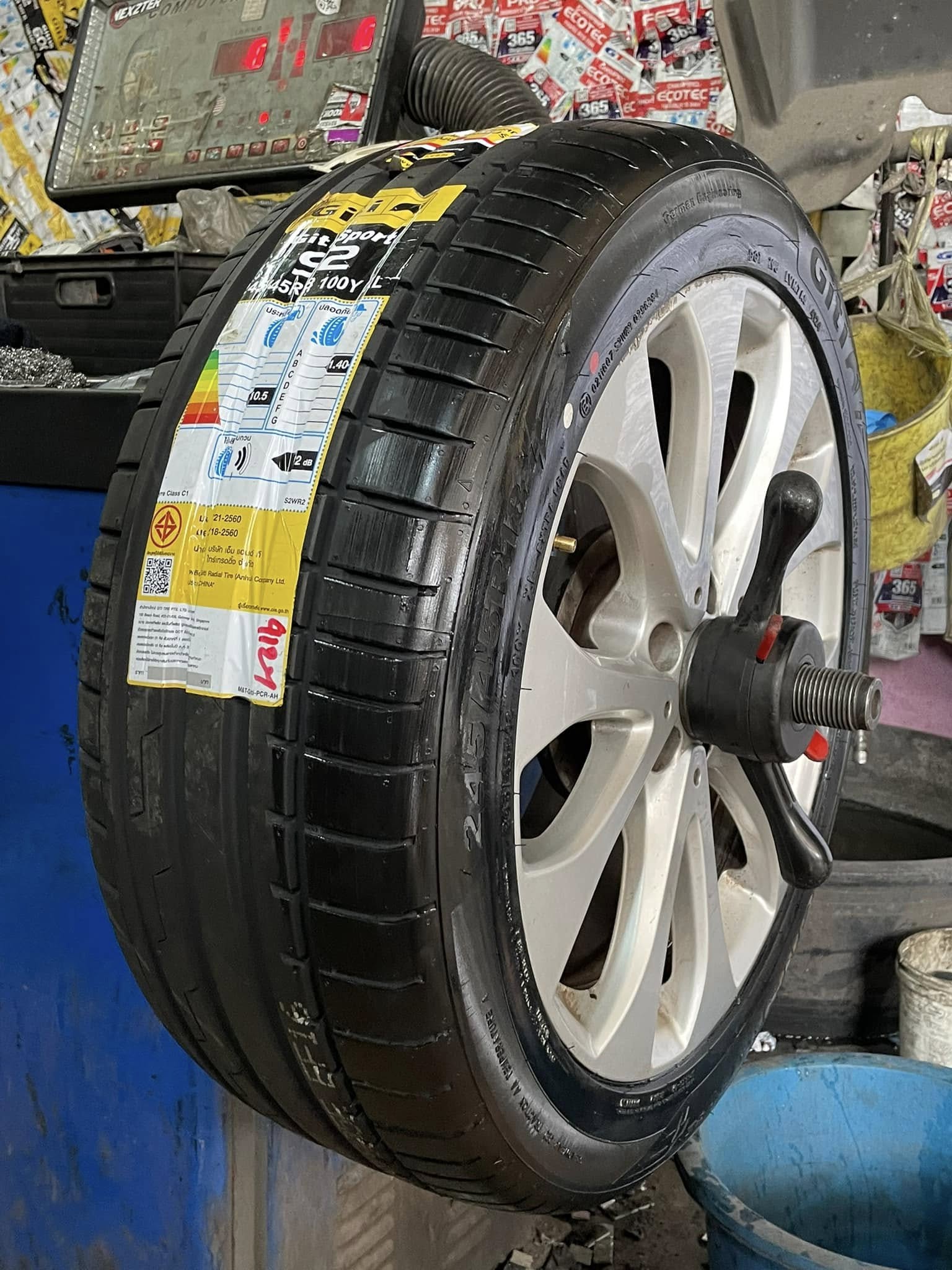BENZ_E220d เปลี่ยนยาง❗️ #GITI_SportS2_245/45R18 ยางสมรรถนะการขับขี่สูง