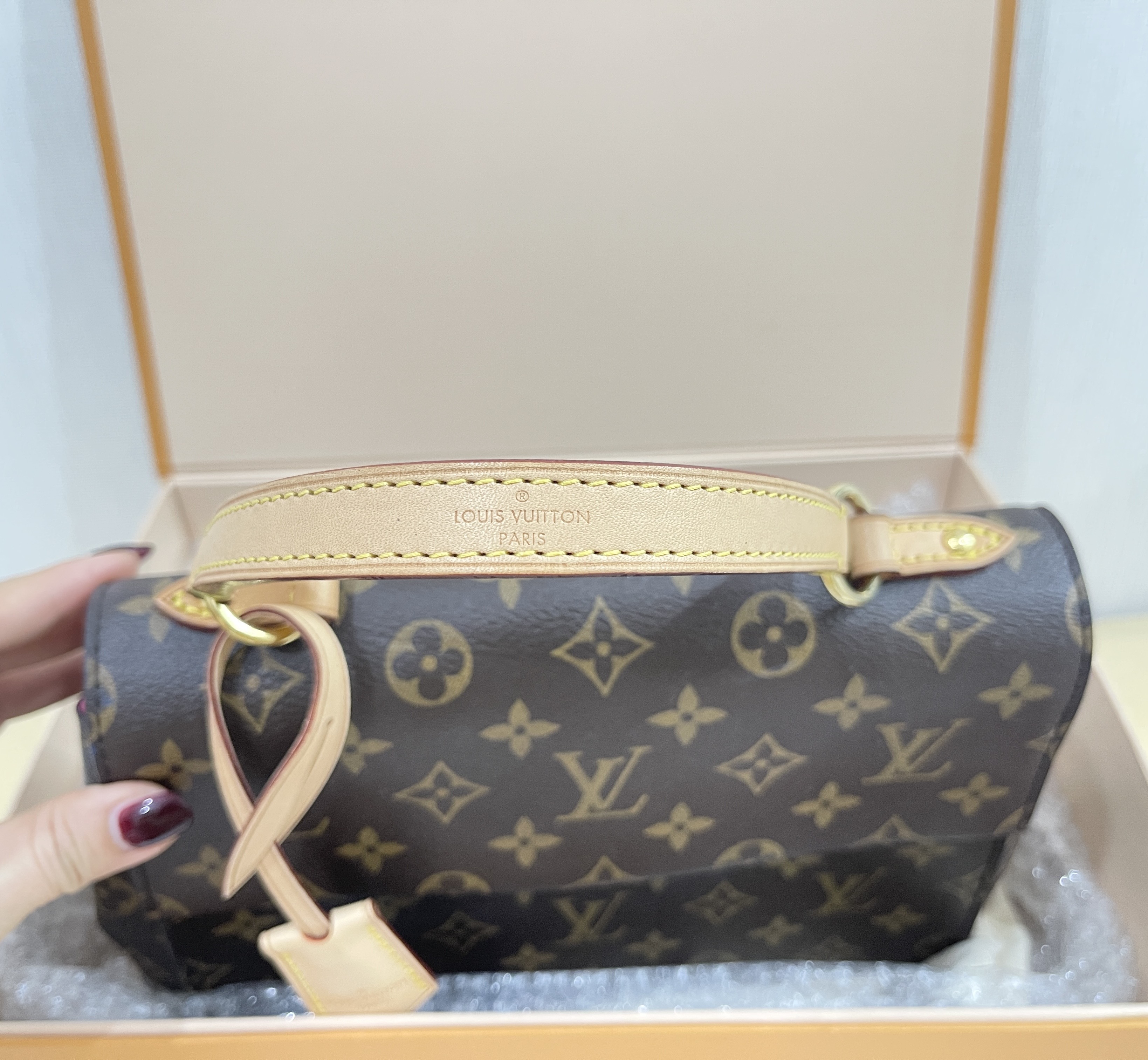 LV Cluny BB มือสอง