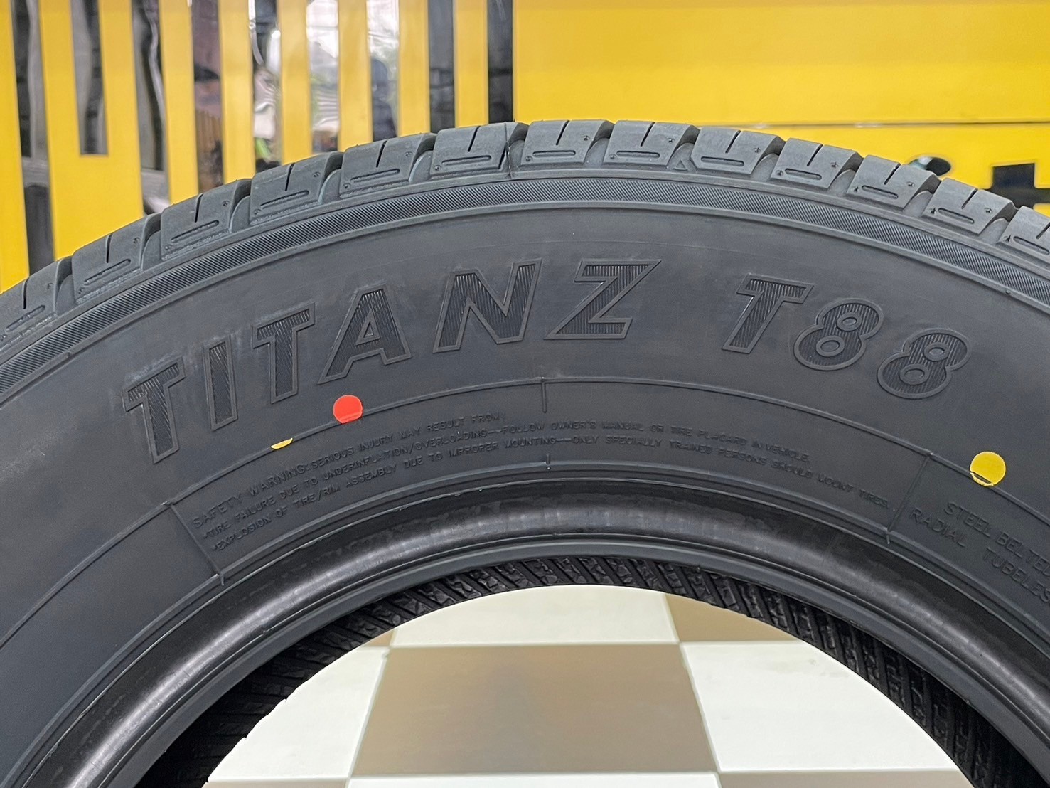 DEESTONE TITANZ T88 215/70R15 ยางใหม่ปี2024