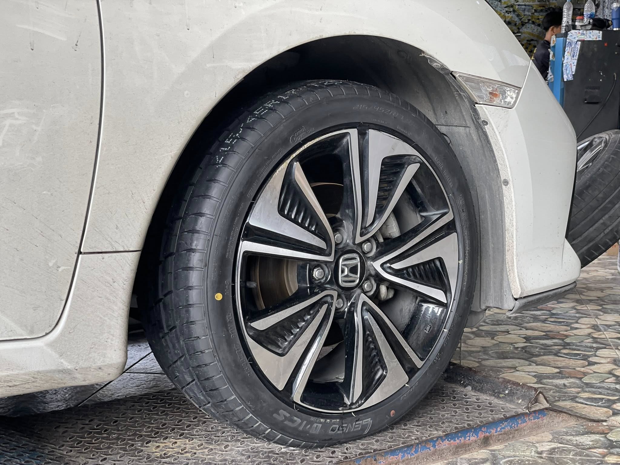 #Honda_Civic🚘 🛞#LENSO_D1CS 215/45R17 🛞 🛞ยางคุณภาพดีนุ่มเงียบ 🛞