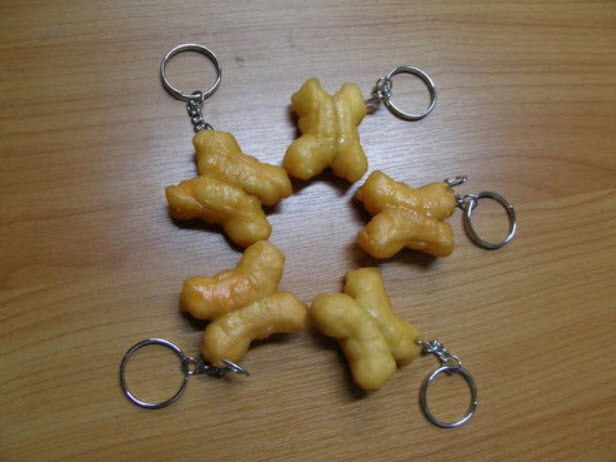 พวงกุญแจปาท่องโก๋ / ชิ้น