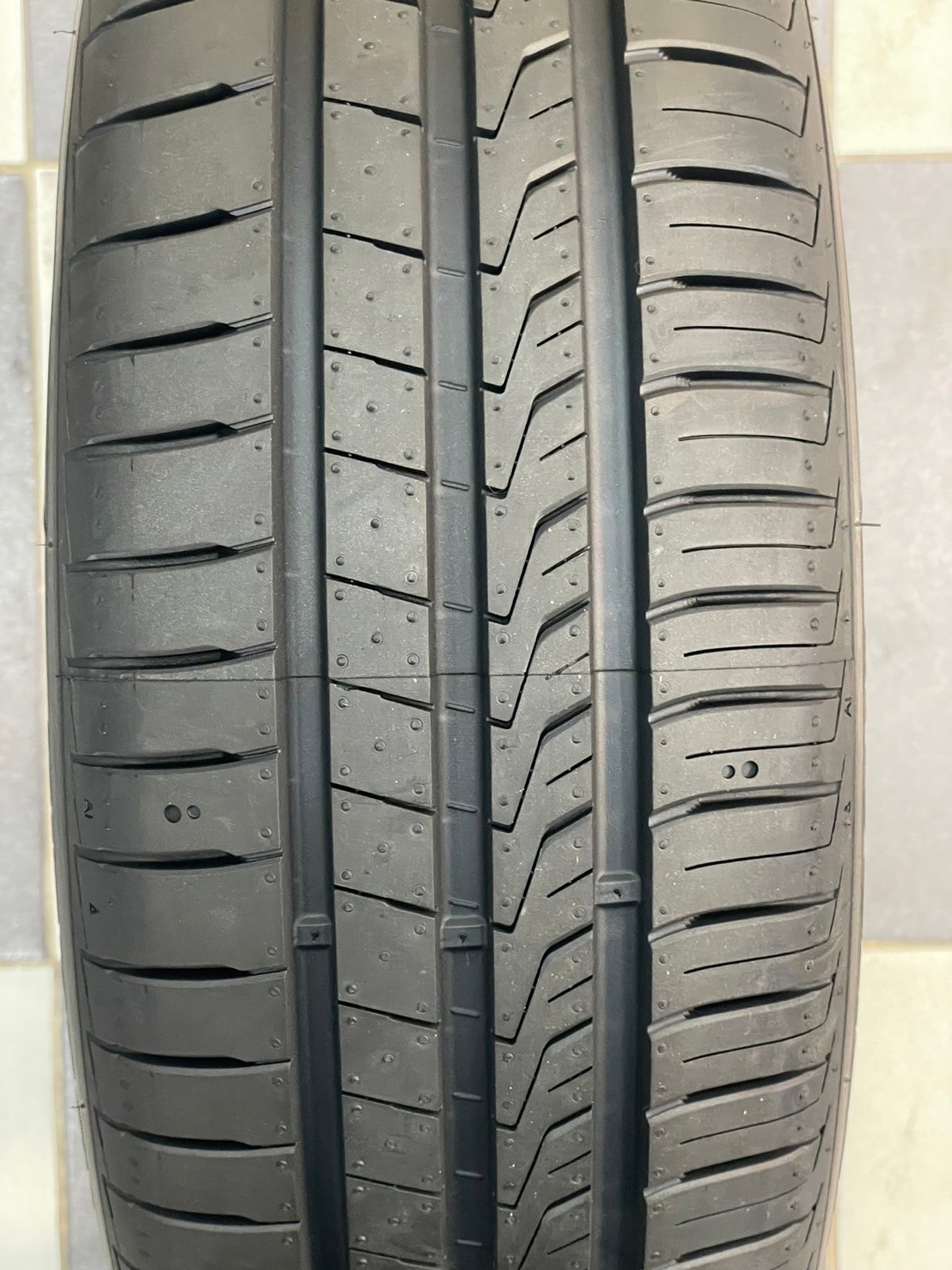 HANKOOK 185/55R15 รุ่น KINERGY ECO2 ยางใหม่ปี2024