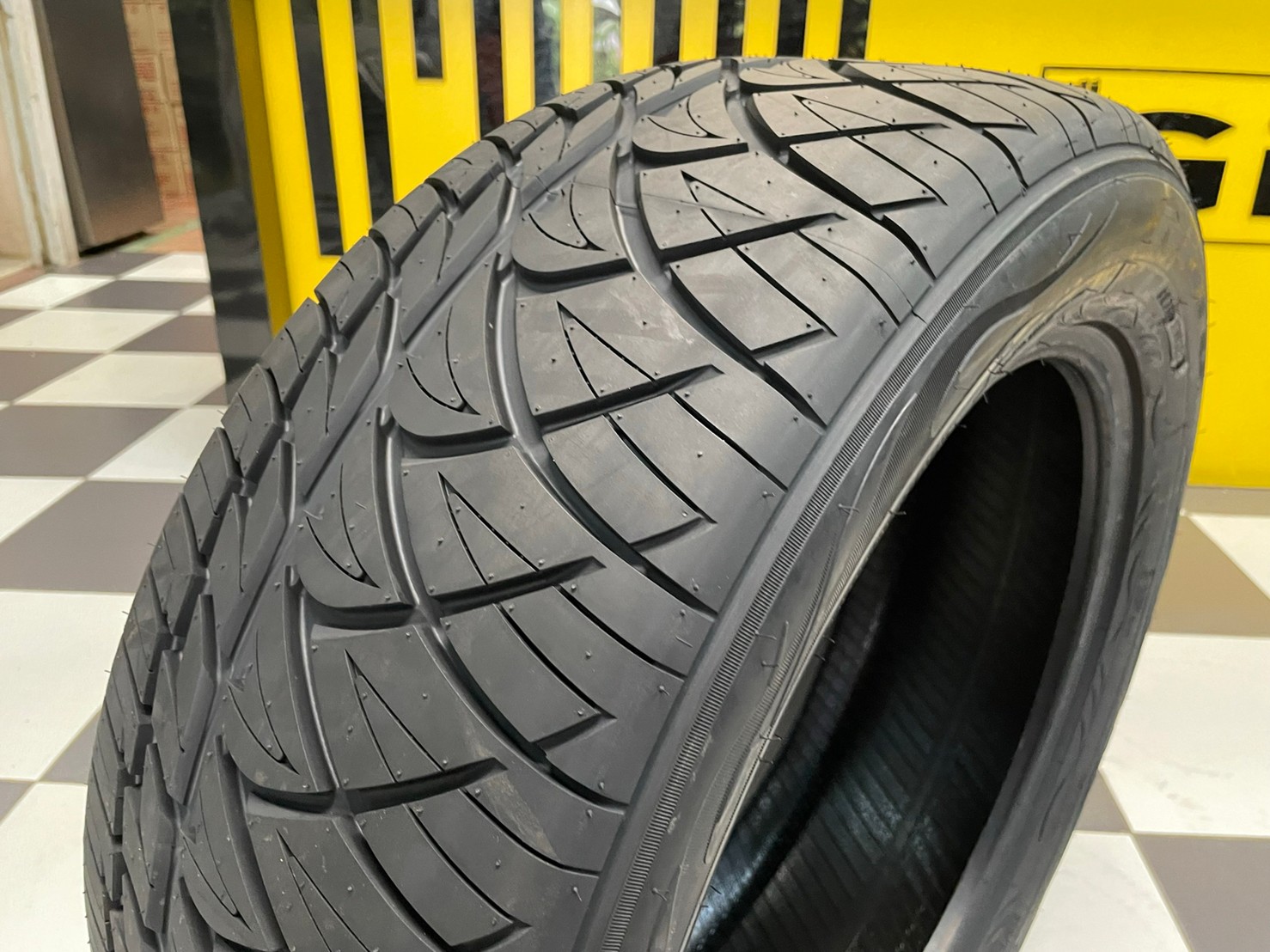 NITTO NT420SD 265/50R20 ยางลายซิ่ง สปอร์ต สมรรถนะสูง ยางใหม่ปี2022