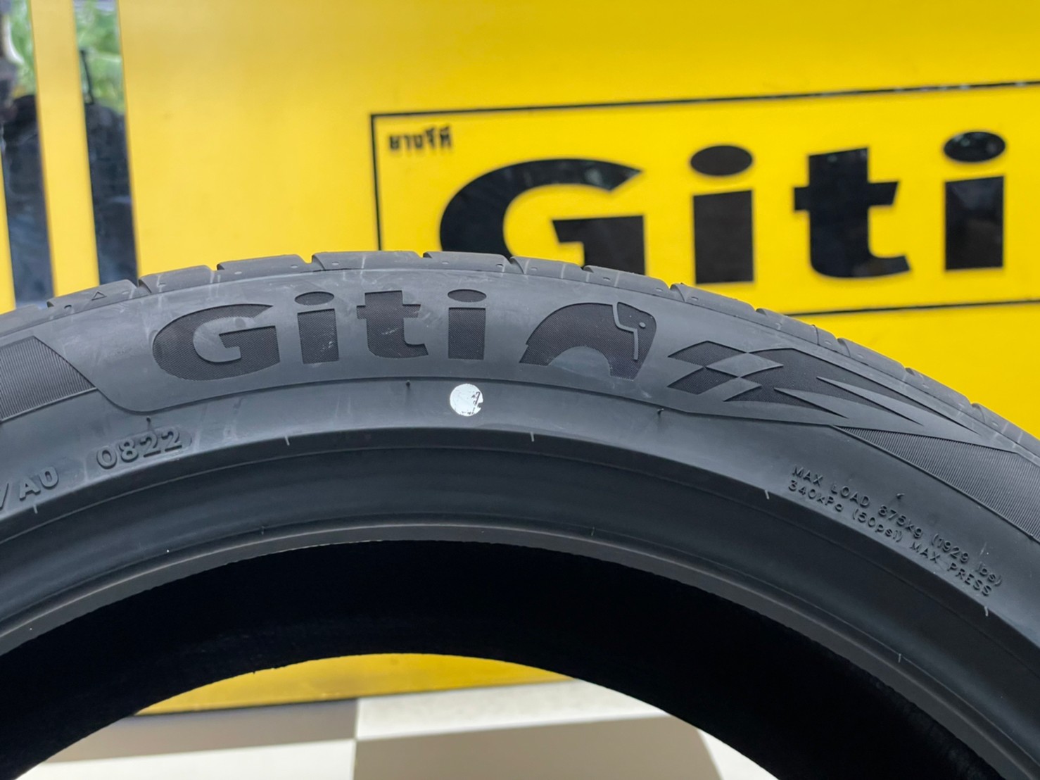 GITI SportS2 245/45R20 ยางใหม่ปี2022 ราคาโปรโมชั่นพิเศษ พร้อมติดตั้งฟรี