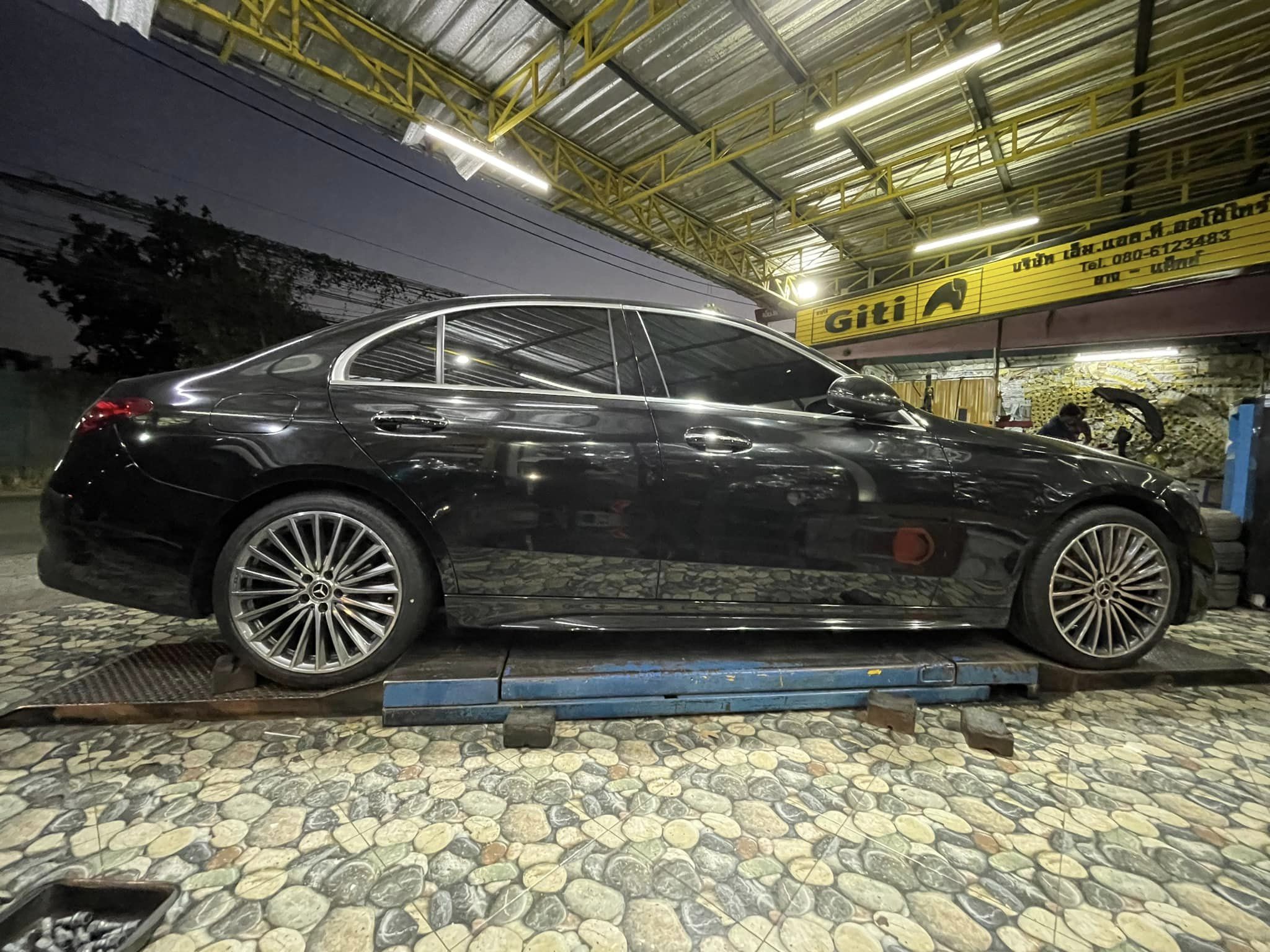 🛞❤️ #BENZ_C220d 🚘❤️💫 🛞🐘#GOODYEAR_F1 #Asymmetric3 #RunFlat #225/40R19 🛞 #GOODYEAR_F1 #Asymmetric3 #RunFlat #255/35R19