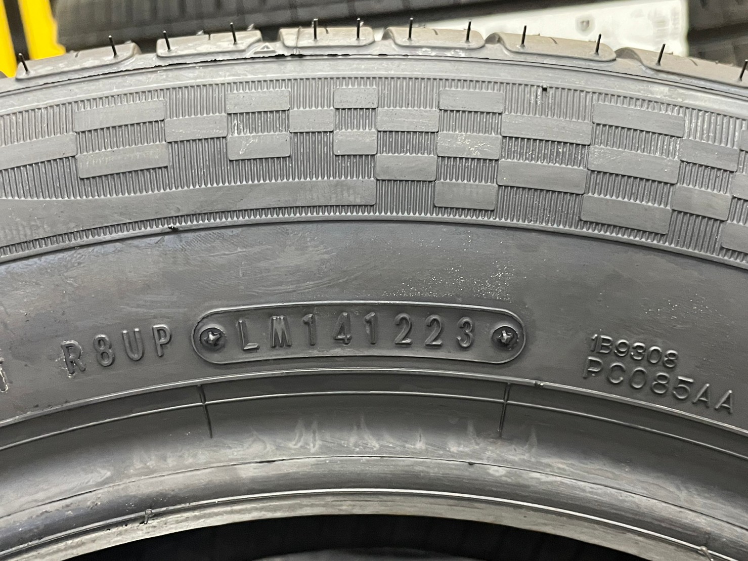 🔥🔥PROMOTION🔥🔥 ยางใหม่FIRENZA ST01A 225/55R17 ยางใหม่ปี2023 (4เส้น)