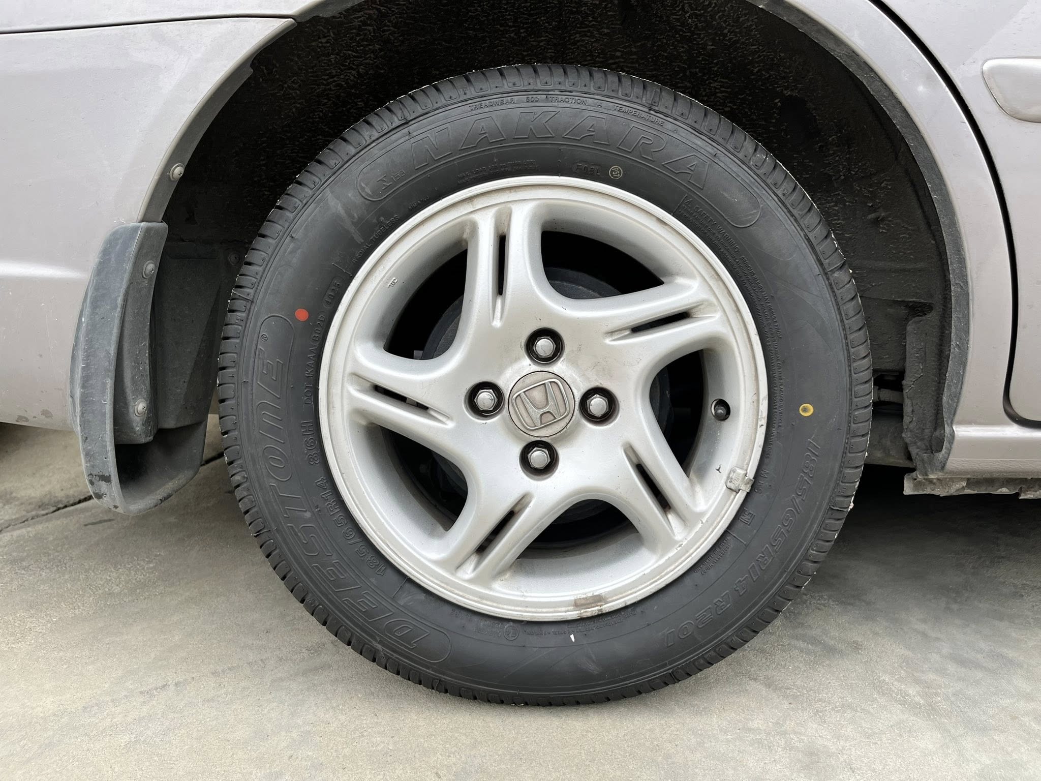 HONDA #CIVIC🚘เปลี่ยนยาง 🛞🐘#DEESTONE #NAKARA #R702 185/65R14