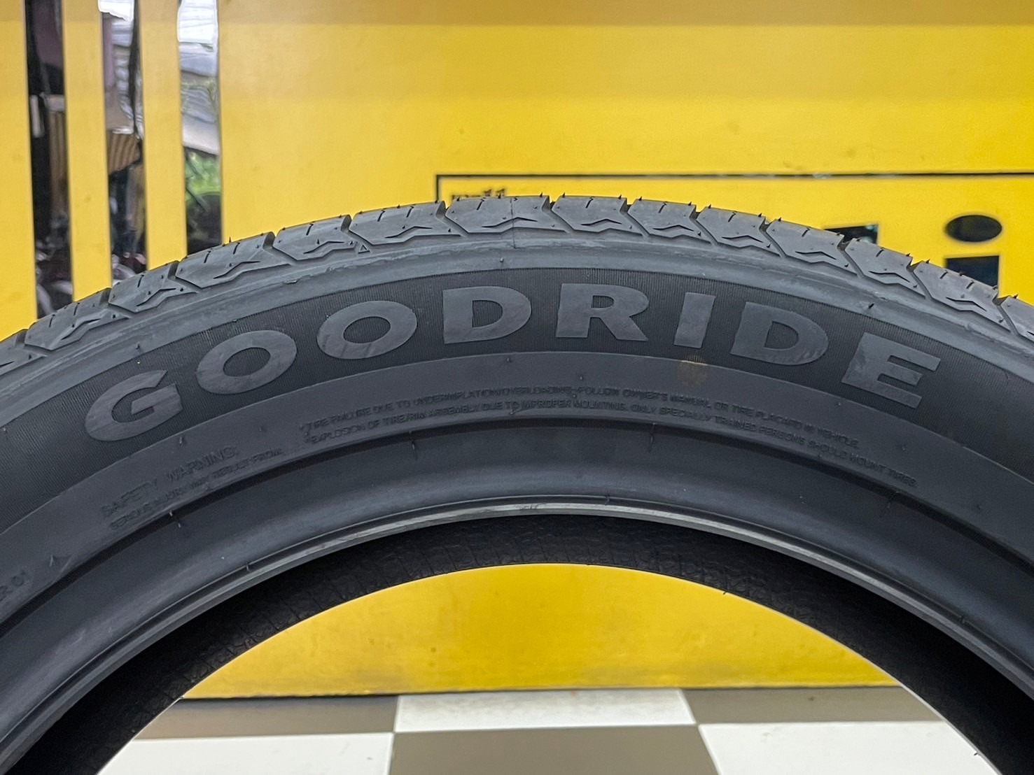 🔥🔥🔥ราคาโปรโมชั่น🔥🔥🔥 ยาง GOODRIDE SU320 225/55R19 ยางใหม่ปี2024