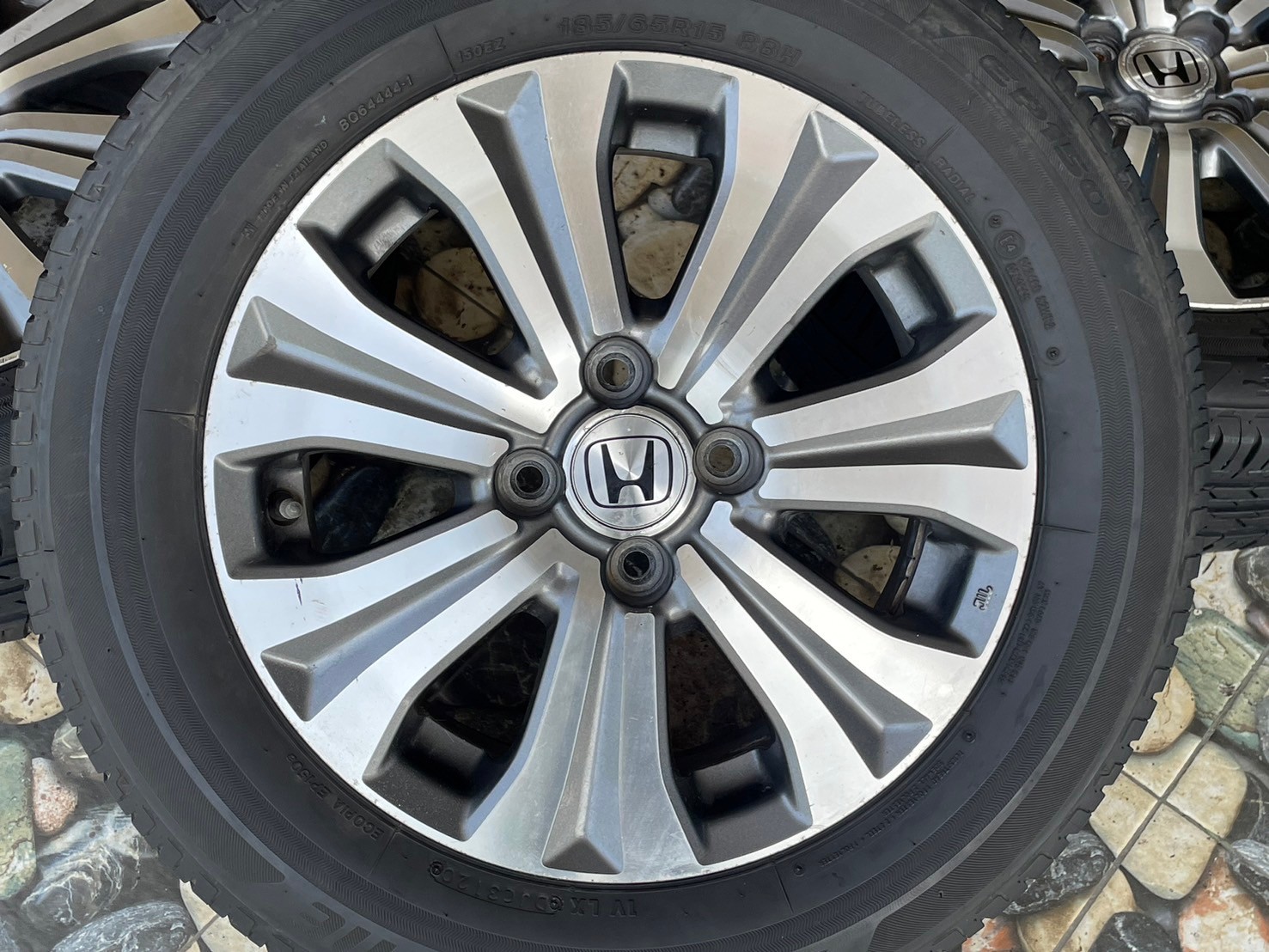 ล้อแม็กซ์เดิม Honda City ขอบ 15 4x100 พร้อมยาง Bridgestone