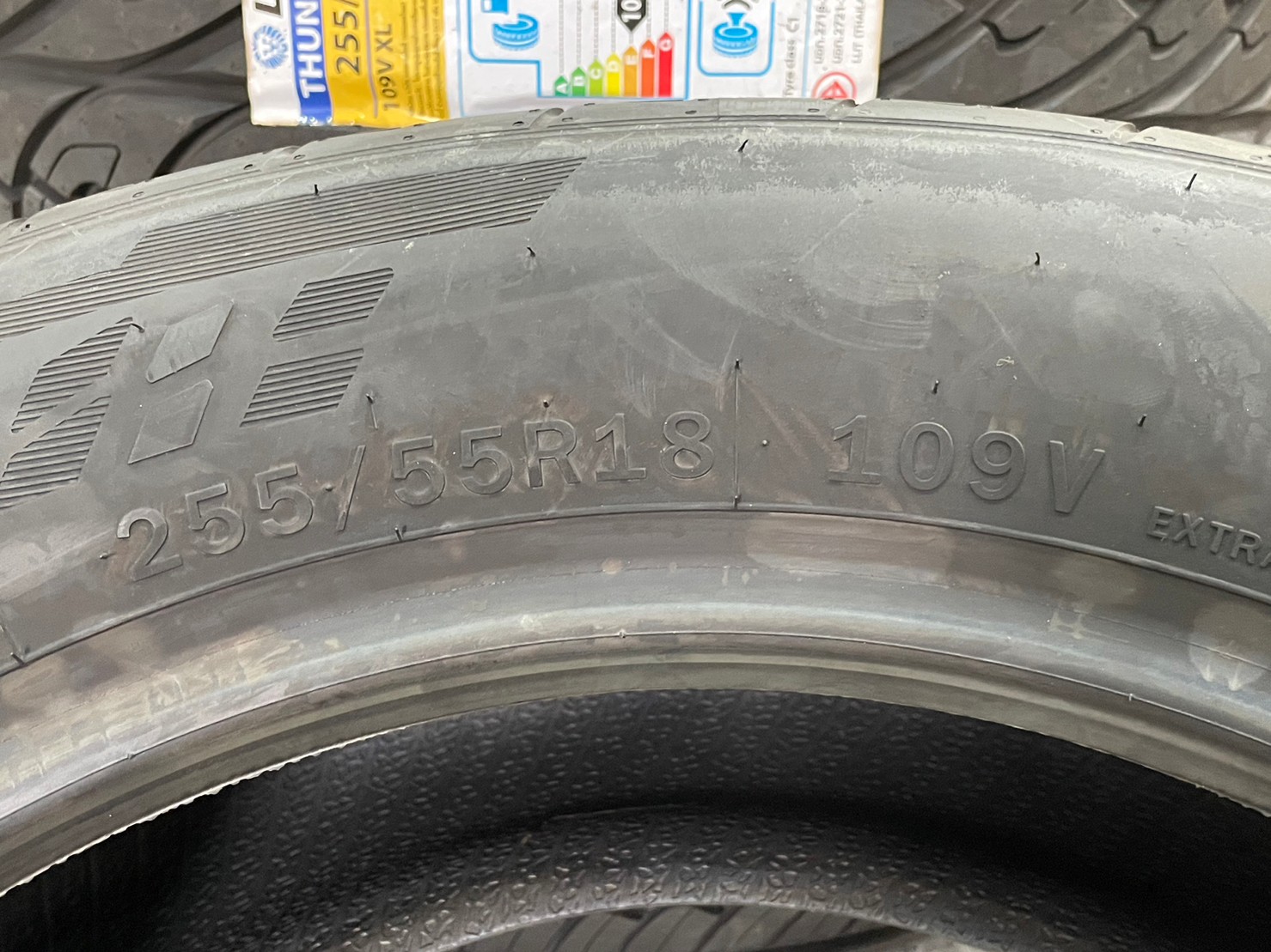 255/55R18 Leao Tire Lion Thunder100 ยางลายซิ่งนุ่มหนึบ