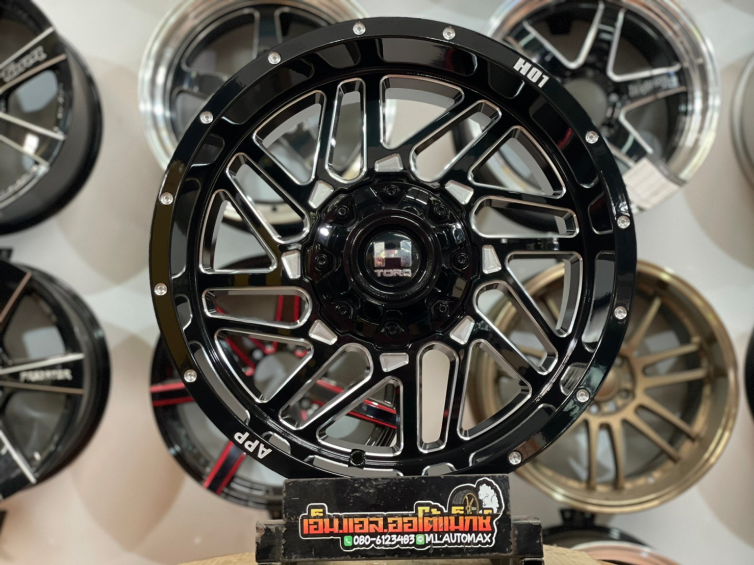 ล้อแม็กซ์ขอบ18 ออฟโรด HAMMER H01 18x9 ET0 6x139.7 แนวเมกา หล่อดุดัน