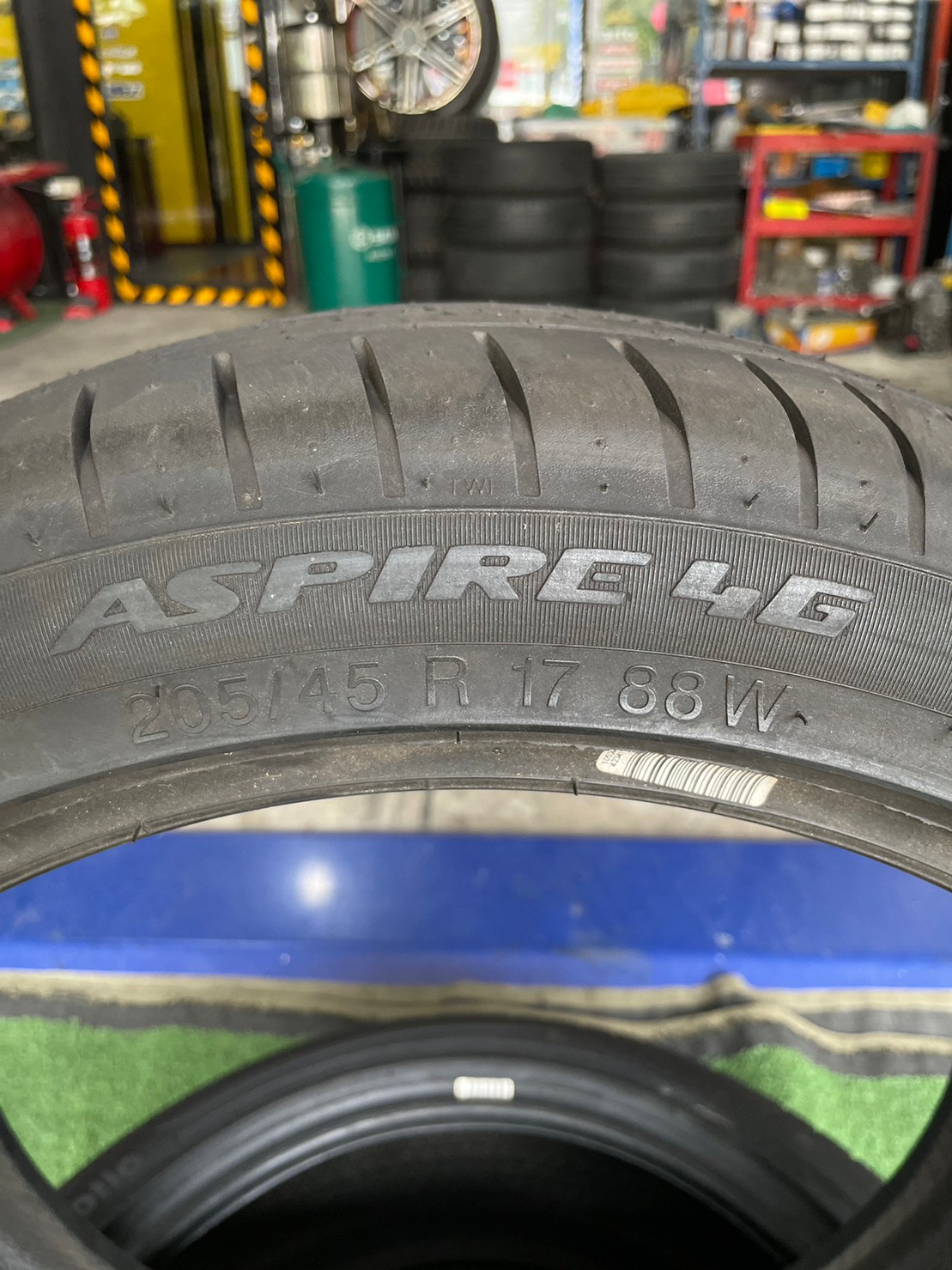 Apollo Aspire4G 205/45R17 ยางใหม่ปี21 (มี2เส้น)