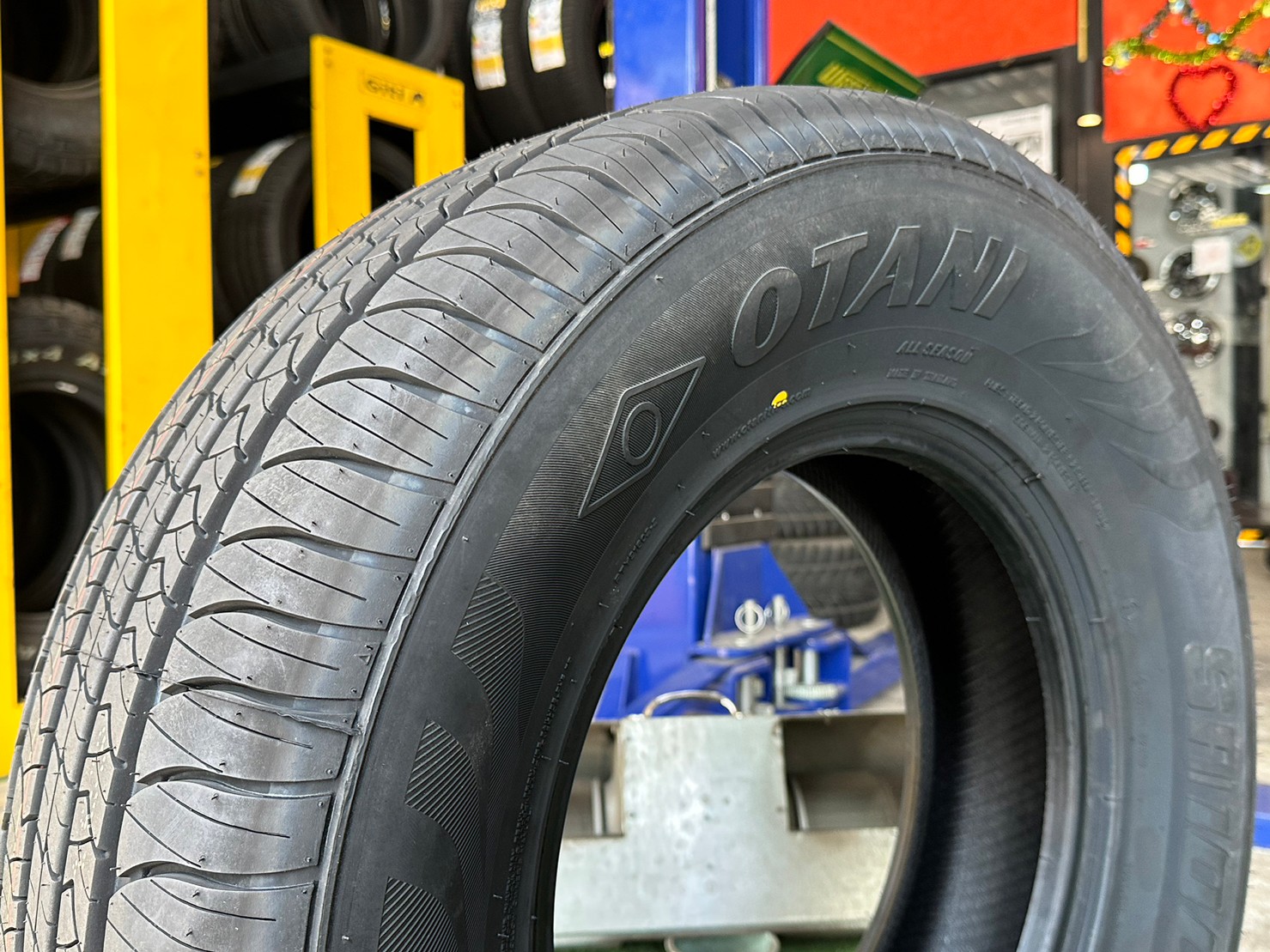 OTANI SA1000 265/70R16 ยางใหม่ปี2023 ราคาพิเศษพร้อมติดตั้งฟรี สามารถสอบถามเพิ่มเติมได้ค่ะ