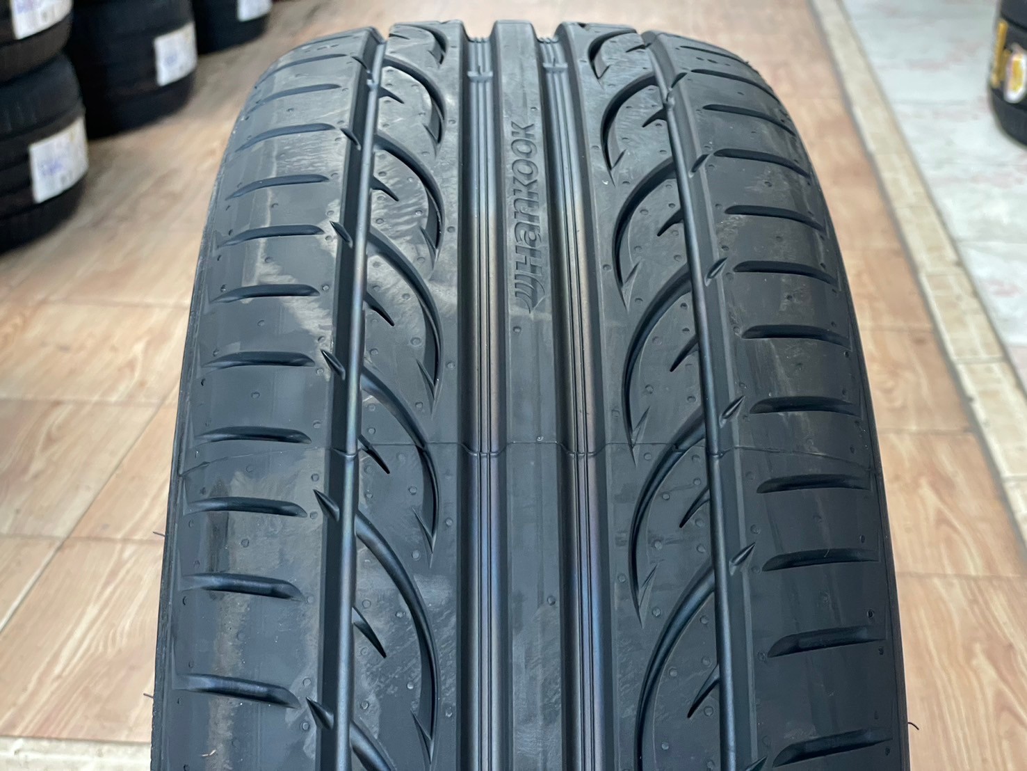 ยางใหม่ ฮันคุ๊ก HANKOOK VENTUS V12 EVO2 205/50R17 ยางใหม่ปี2023