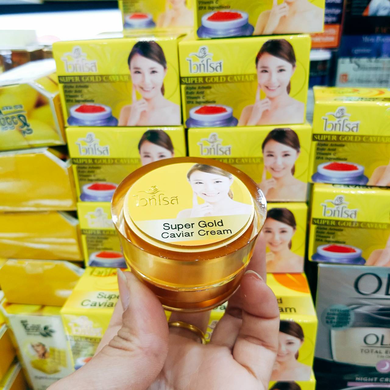 ไวท์โรส Super gold caviar cream