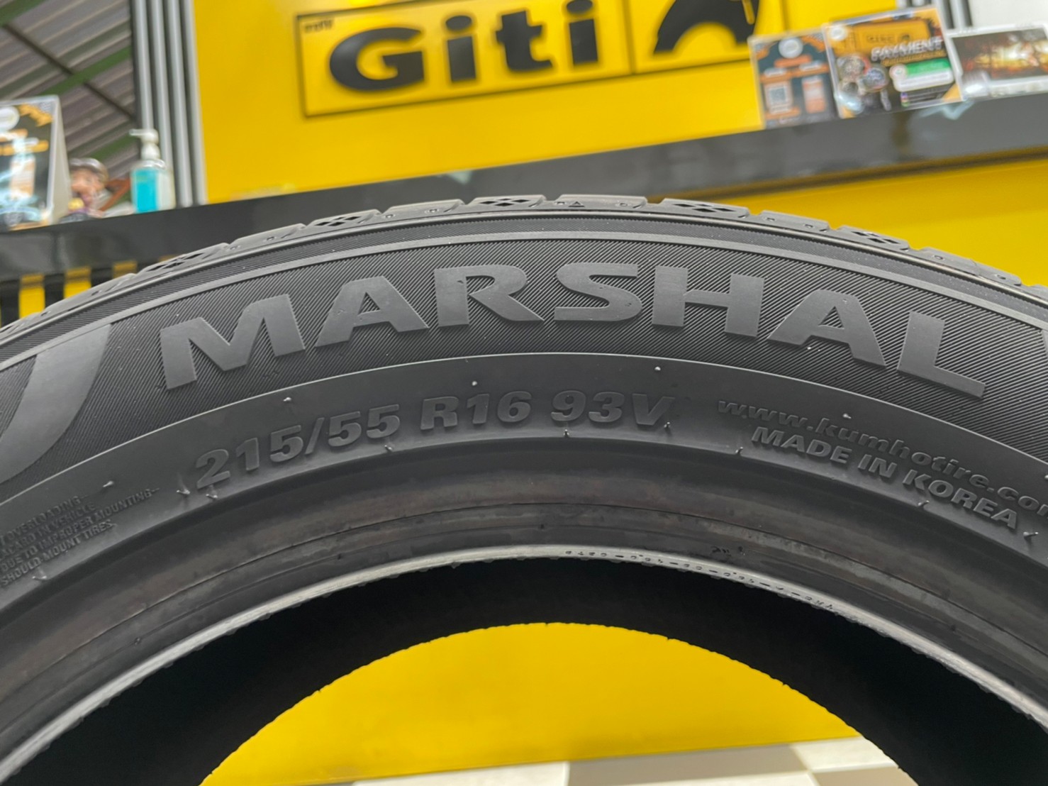 MARSHAL MU12 215/55R16 ยางใหม่ปี2022