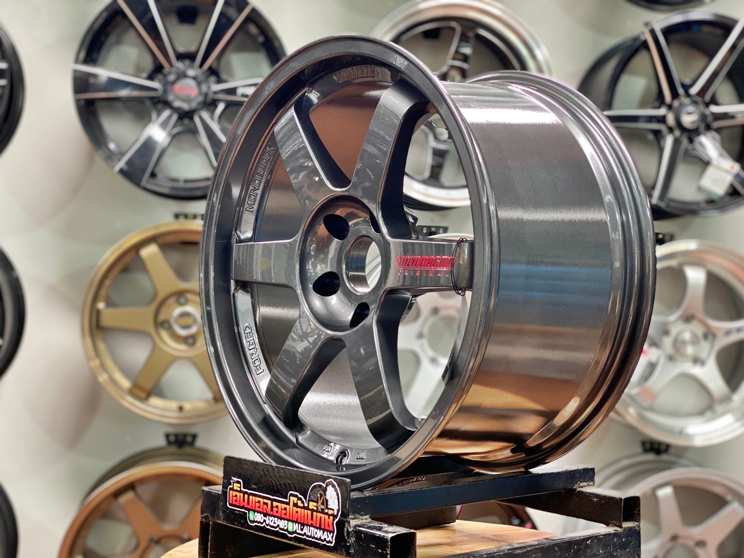 ล้อแม็กใหม่ Te37 ขอบ18 สีเทากันหยอดแดง 5รู114 กว้าง 8.5 ออฟ35