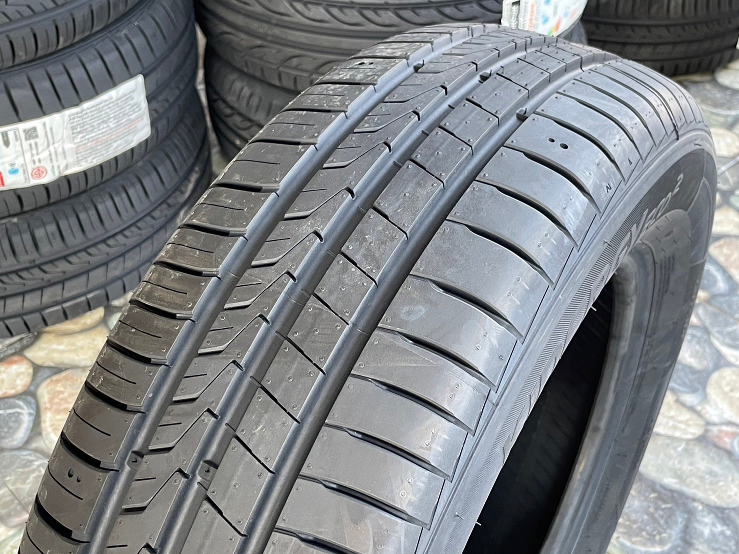 HANKOOK 195/65R15 รุ่น KINERGY ECO2 ยางใหม่ปี2024