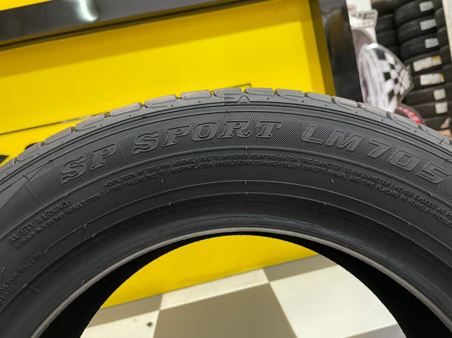 ยางใหม่ DUNLOP LM705 195/60R15 ยางดันลอป ยางไทย ปี2022