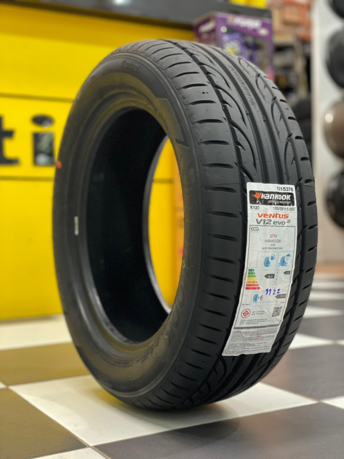 Hankook_Vantus V12 195/55R15 ยางลายซิ่ง ขวัญใจวัยรุ่น