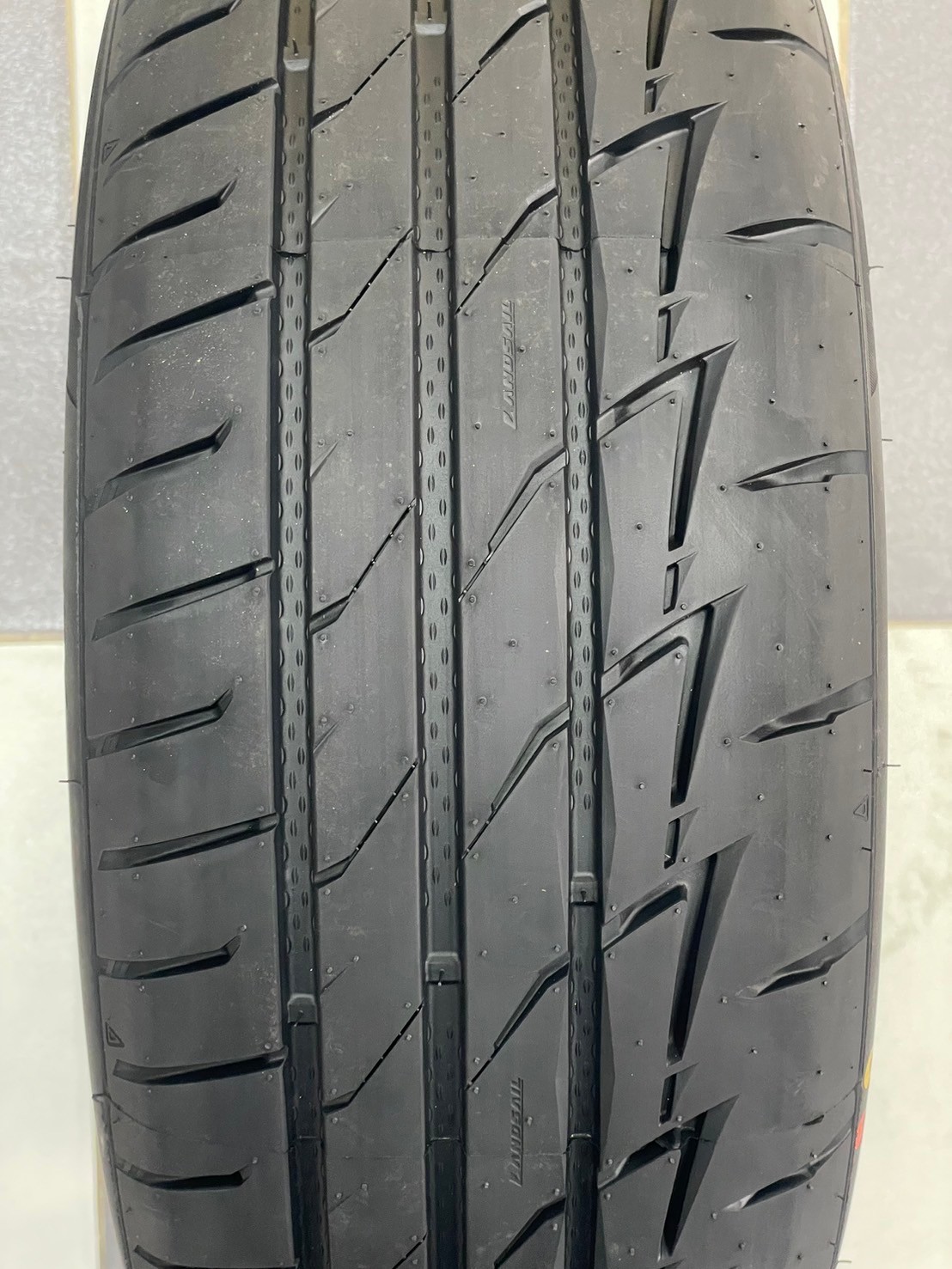 ยางลายซิ่ง 🔥🔥🔥#Landsail #RS009 195/55R15👍ยางใหม่2024