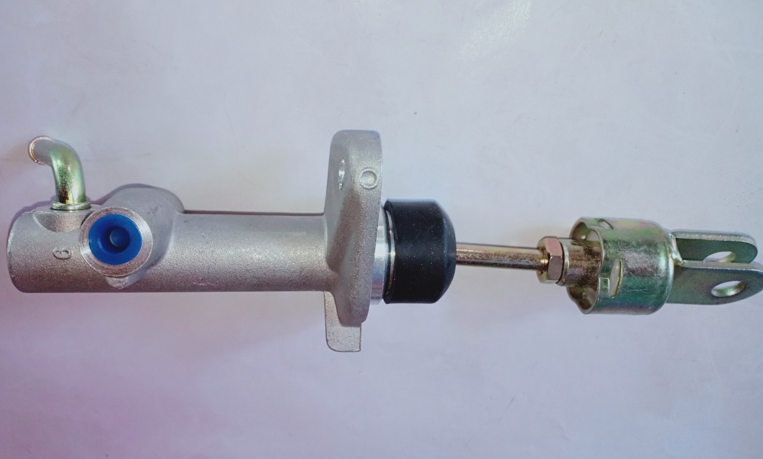 ปั้มครัชบน (เบอร์ 5/8) OPTRA