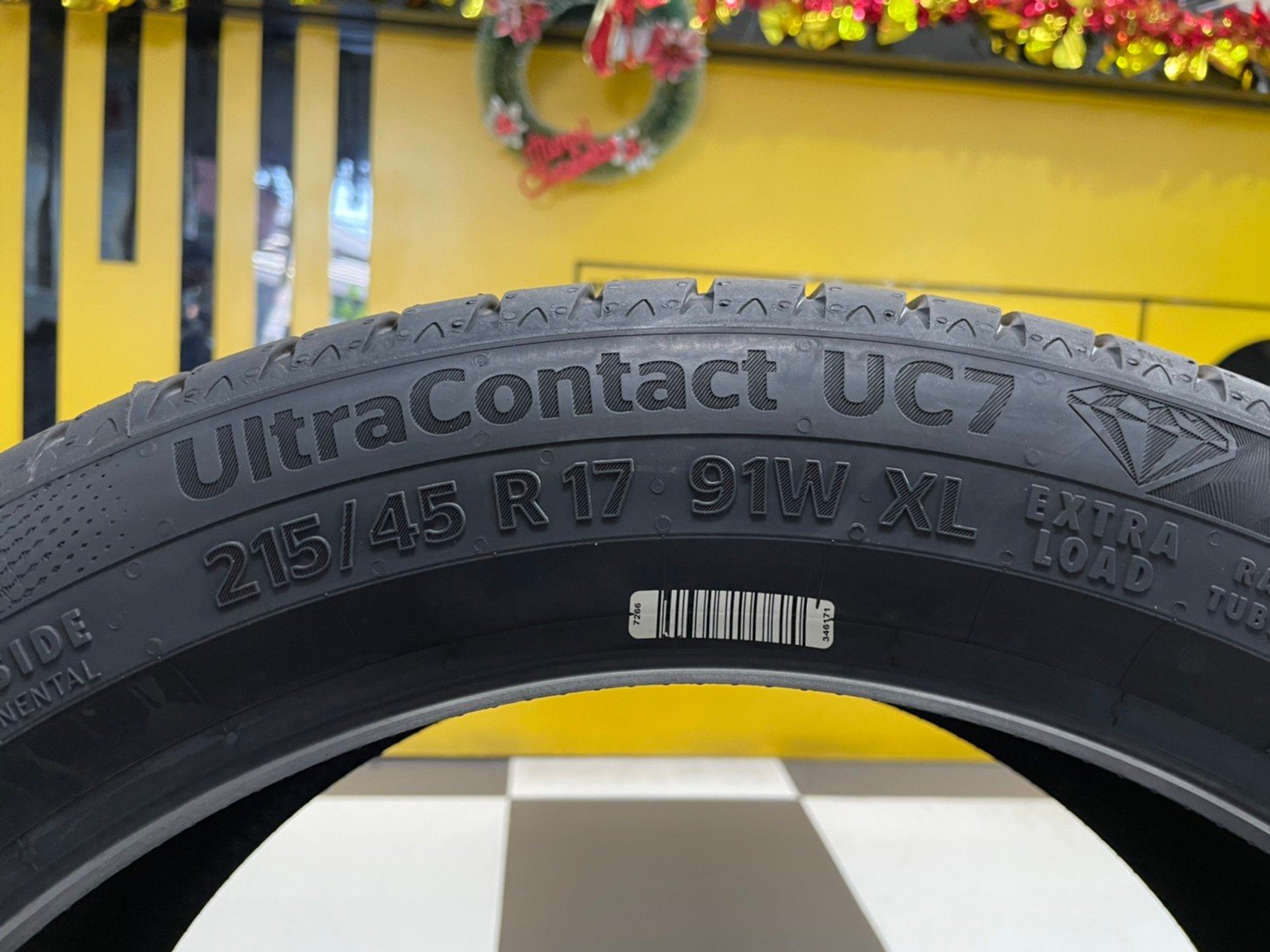 ยางใหม่ คอนตินเนนทอล 215/45R17 Continental UltraContact UC7 ยางใหม่ปี2023