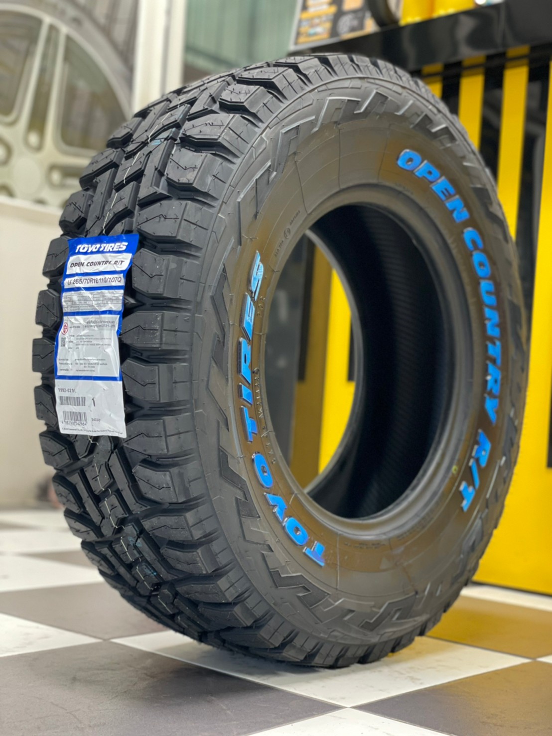 265/70R16 TOYO OPEN COUNTRY R/T ยางใหม่ปี2022