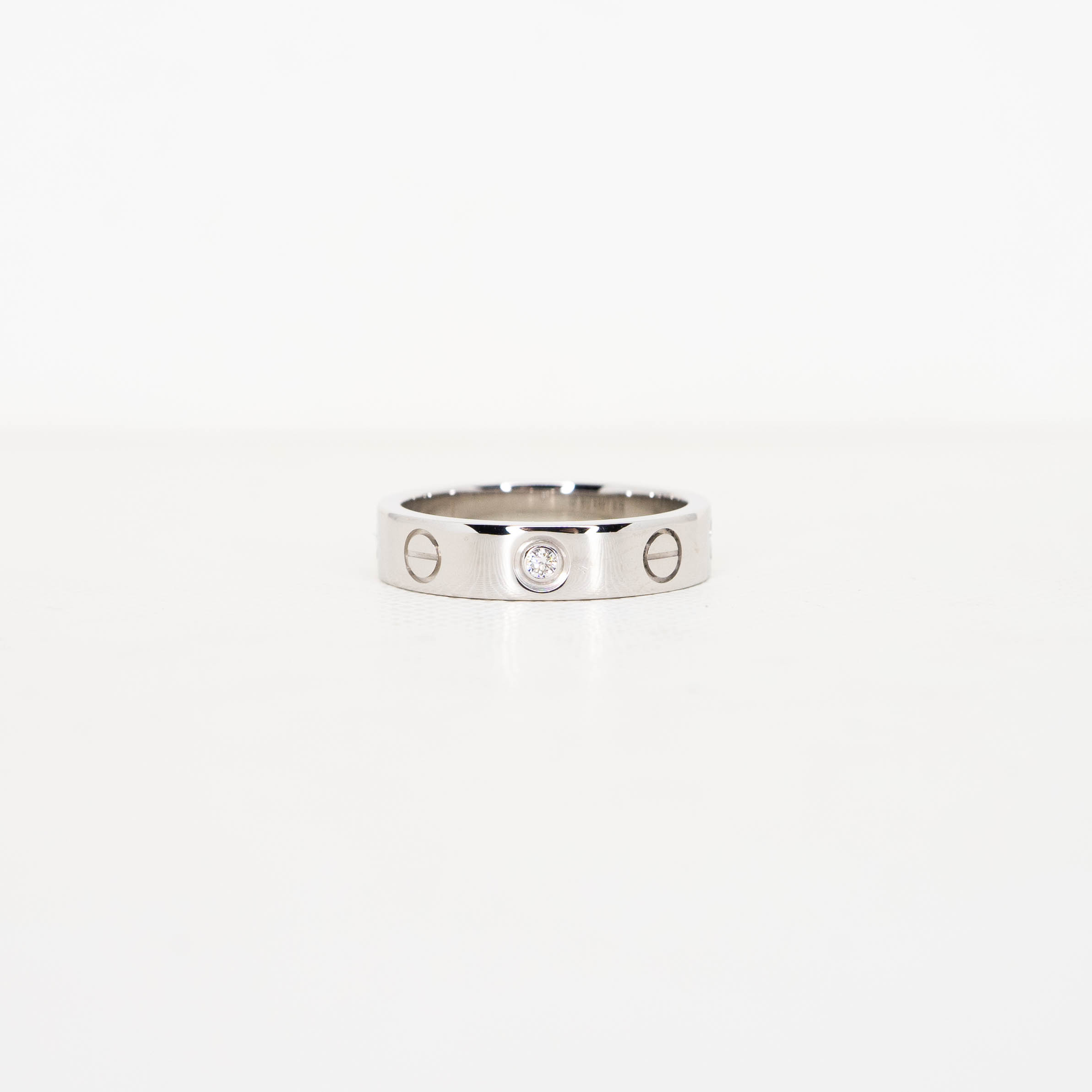 แหวน Cartier Love band 1Diamond ทองขาว18K ไซส์ 48# (Used)