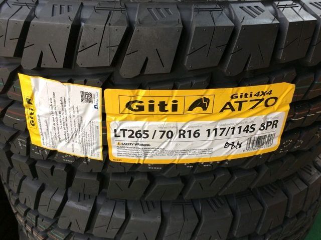 ยางใหม่คุณภาพดียางปี18 Giti4x4 AT70 265/70/R16ตัวหนังสือสีขาว ผ้าใบ8ชั้น