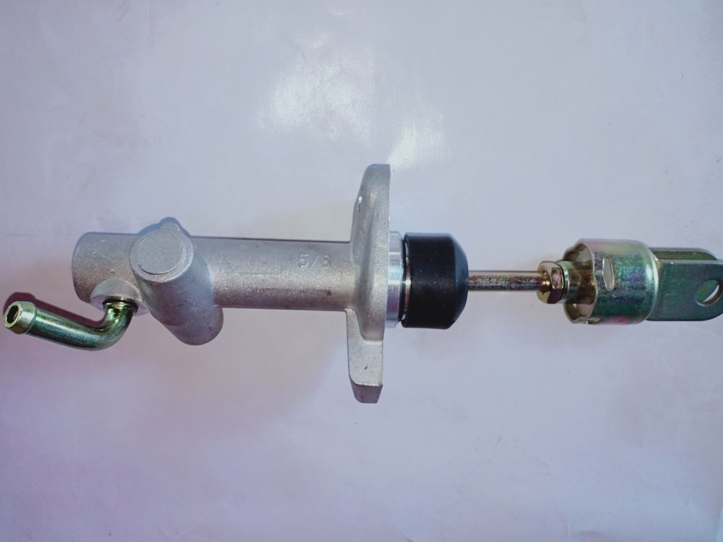 ปั้มครัชบน (เบอร์ 5/8) OPTRA