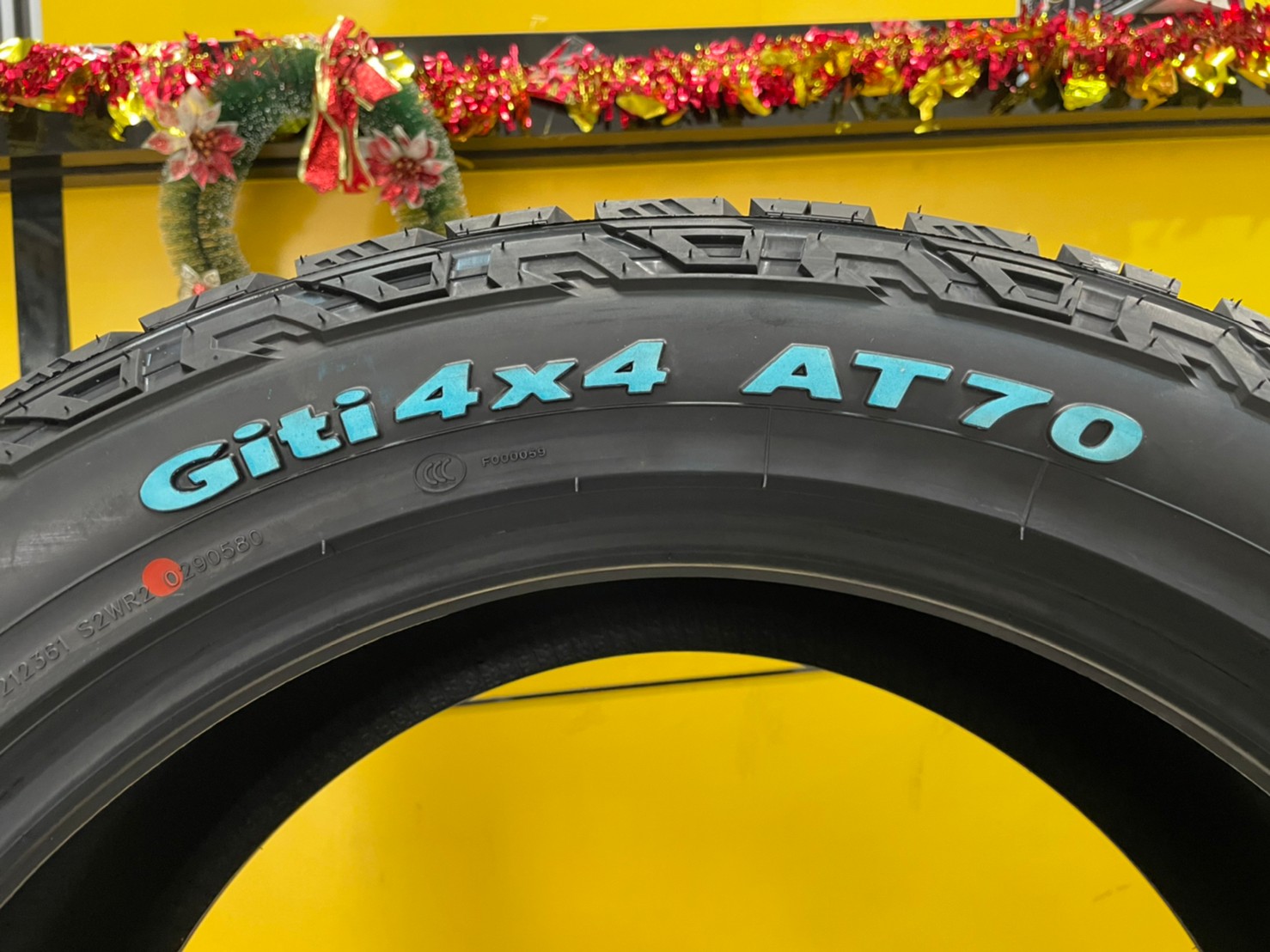 🐘GITI 🐘4x4AT70 265/50R20 ยางใหม่ปี2023 ราคาโปรโมชั่นพิเศษ พร้อมติดตั้งฟรี