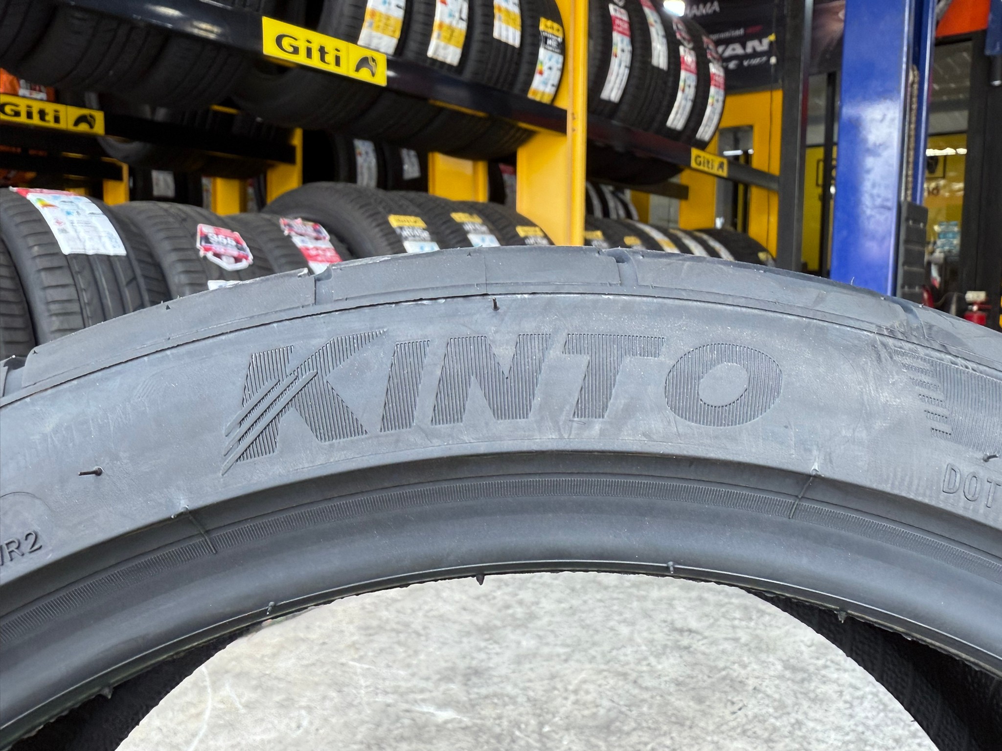 💥💥#ยางใหม่ปี2025💥💥 💥💥#KINTO FORZA001 235/40R18 ยางใหม่ปี2025