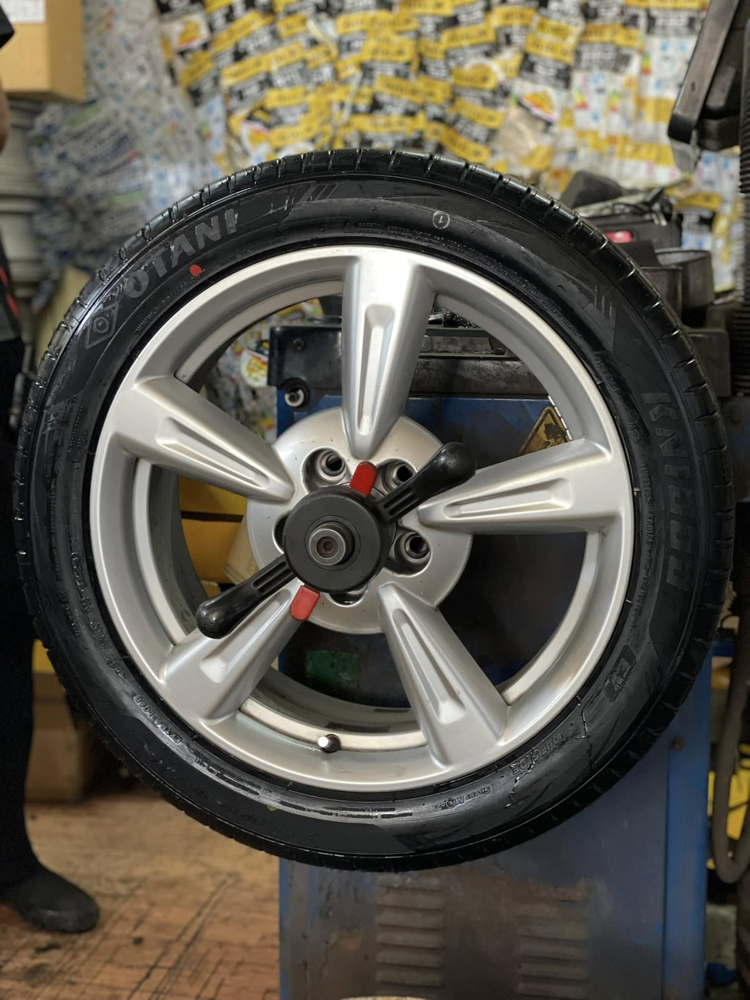 🚘 #ORA_GOODCAT🛞 #OTANI #KN1000 215/50R18