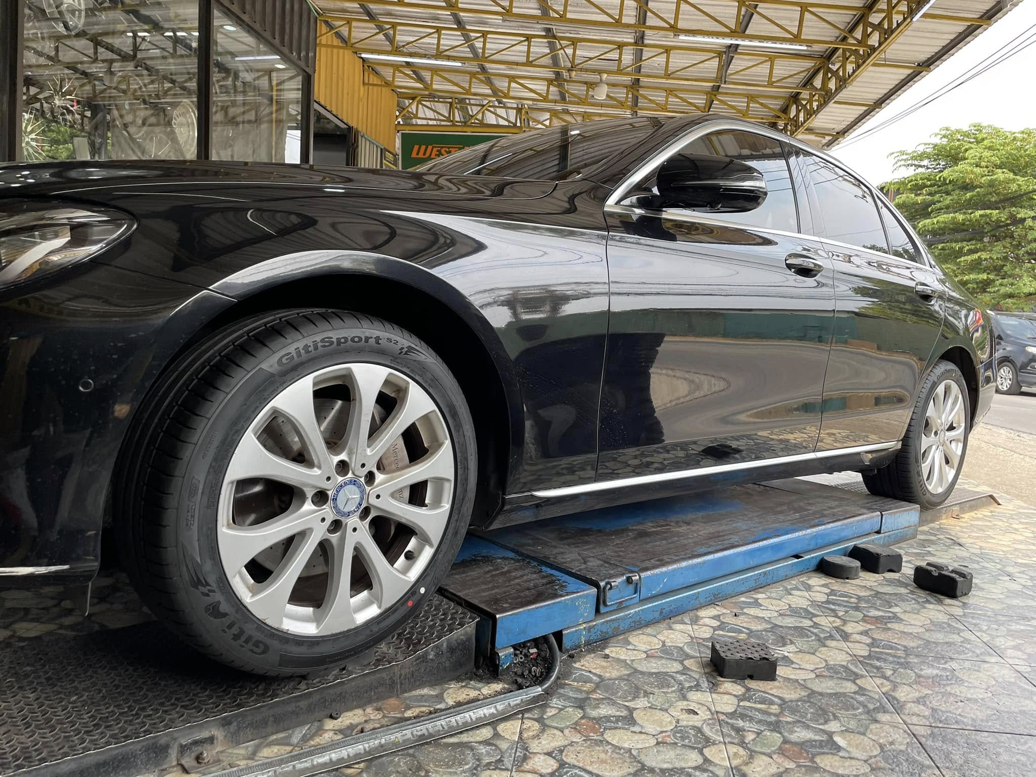 BENZ_E220d เปลี่ยนยาง❗️ #GITI_SportS2_245/45R18 ยางสมรรถนะการขับขี่สูง