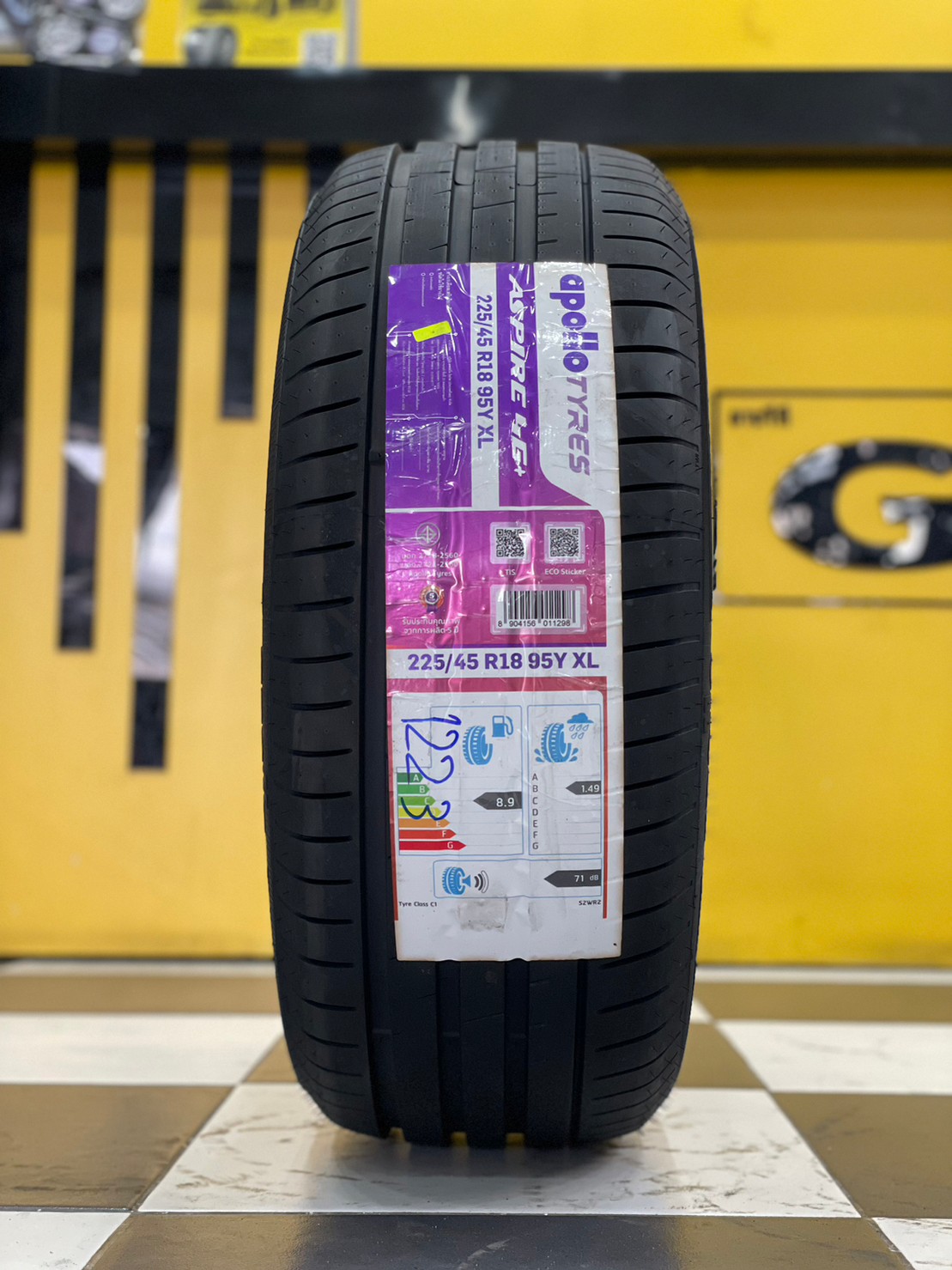 Apollo 225/45R18 Aspire4G ยางใหม่ปี2023