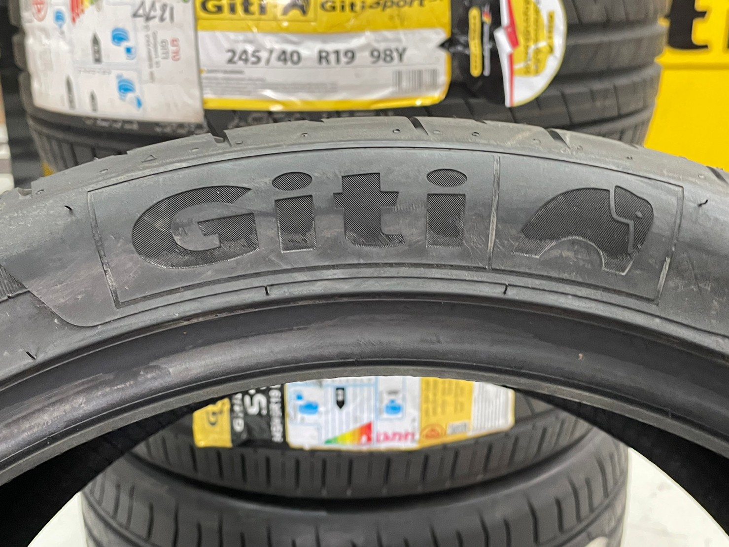 GITI SPORT S1 245/40R19 ยางใหม่ปี2021