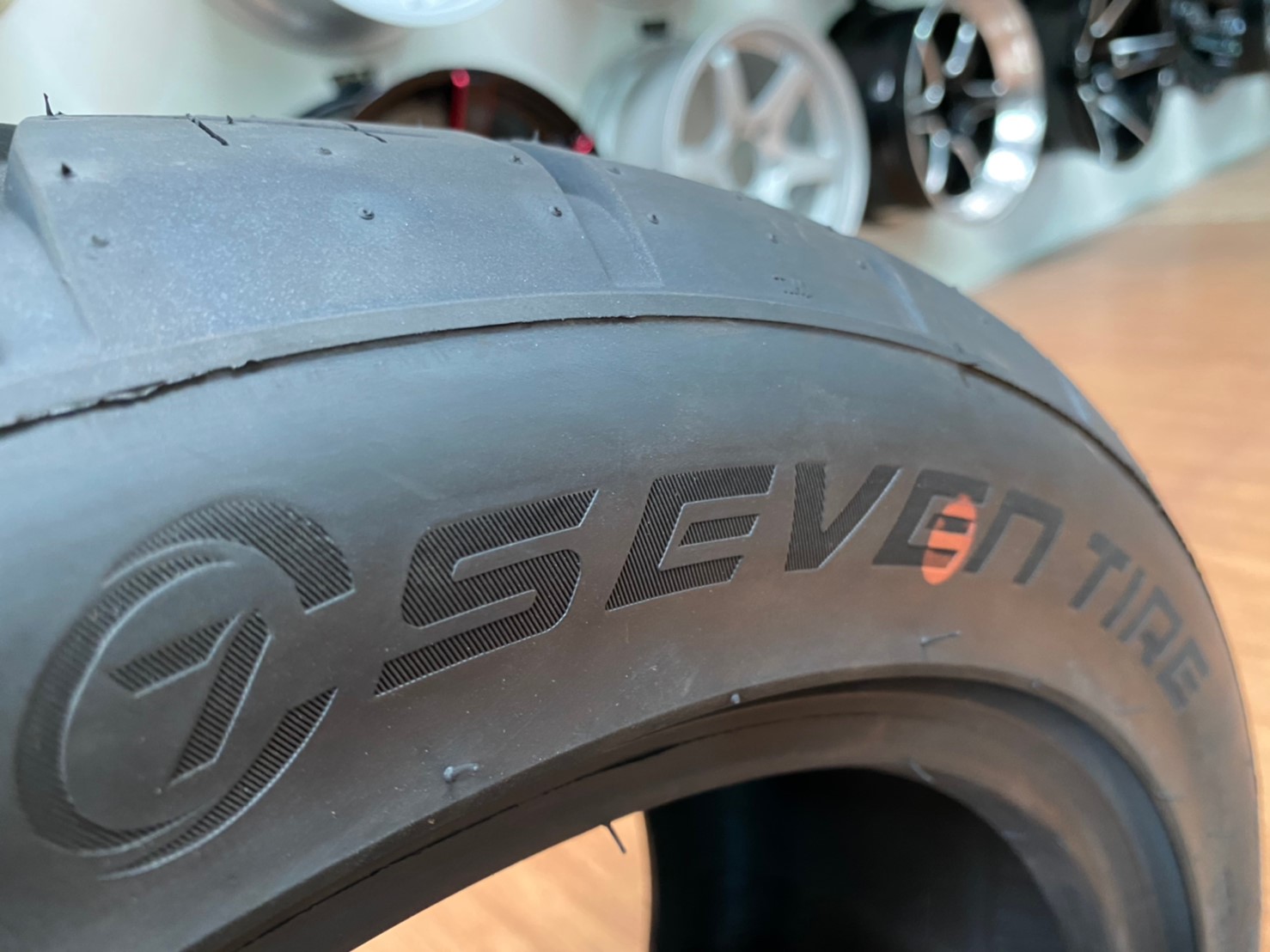 ยางลายซิ่ง Seven Tire RS-07 245/45R18 275/40R18 ยางนุ่มหนึบ ยางปี2020