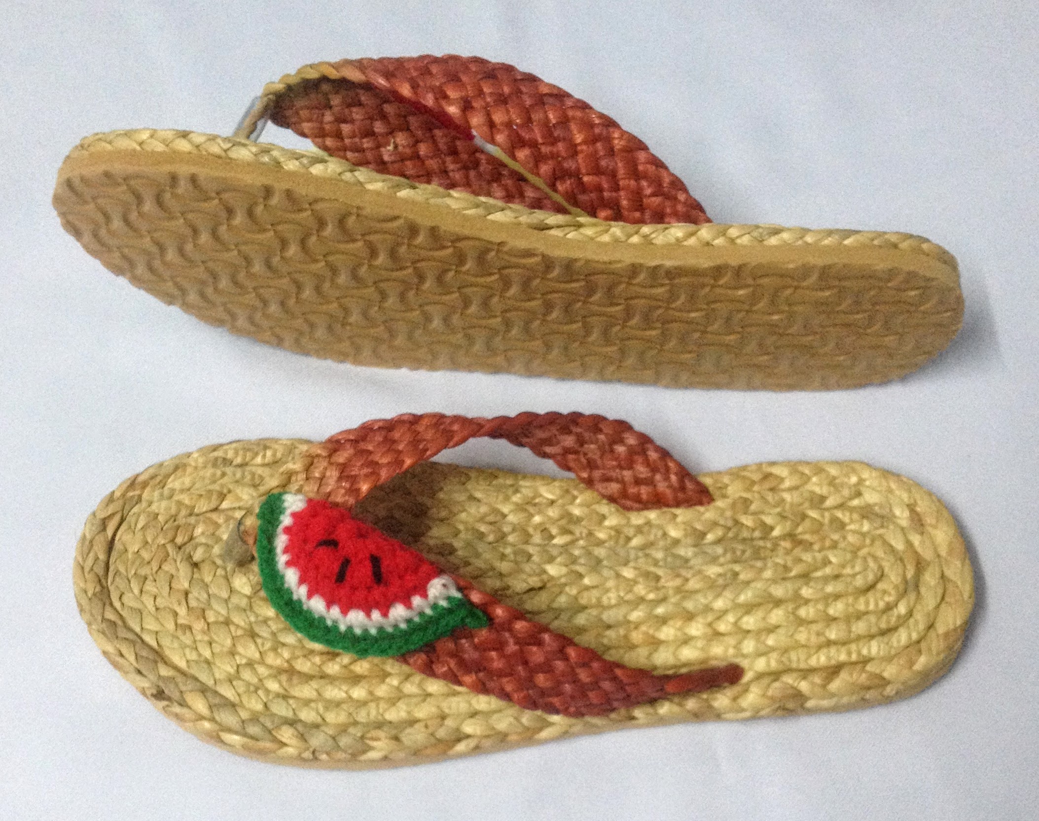 BSS414W : รองเท้าสานผักตบชวา ราคาส่ง 1 โหล 12คู่