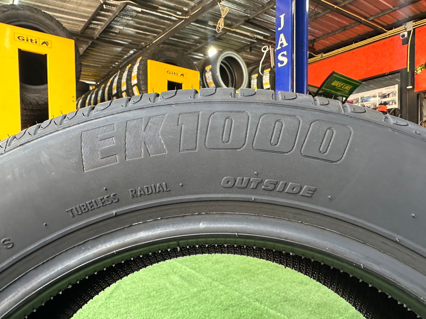 OTANI EK1000 185/60R15 ยางใหม่ปี2023 ราคาพิเศษพร้อมติดตั้งฟรี สามารถสอบถามเพิ่มเติมได้ค่ะ