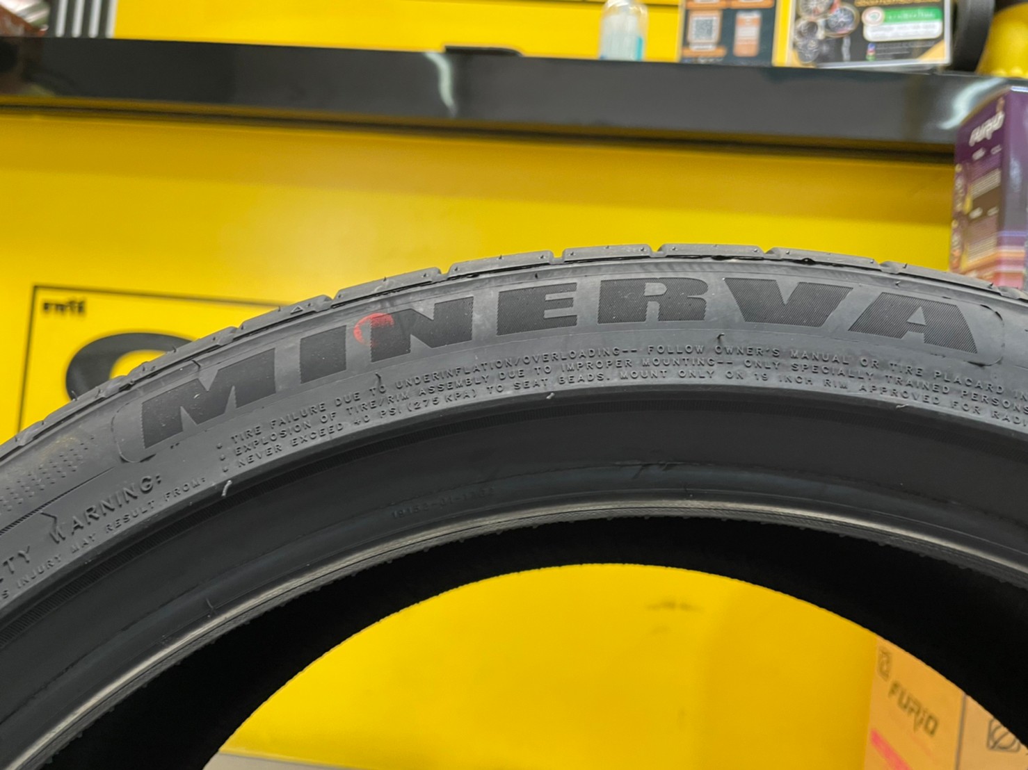 ยางMINERVA F205 225/40R19 ยางสปอร์ตคุณภาพดี สมรรถนะการขับขี่สูงนุ่มเงียบ ยางใหม่2022