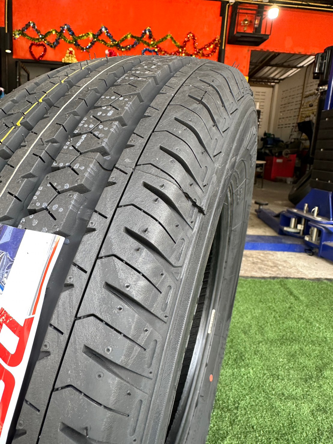 DEESTONE TITANZ T88 215/70R15 ยางใหม่ปี2023