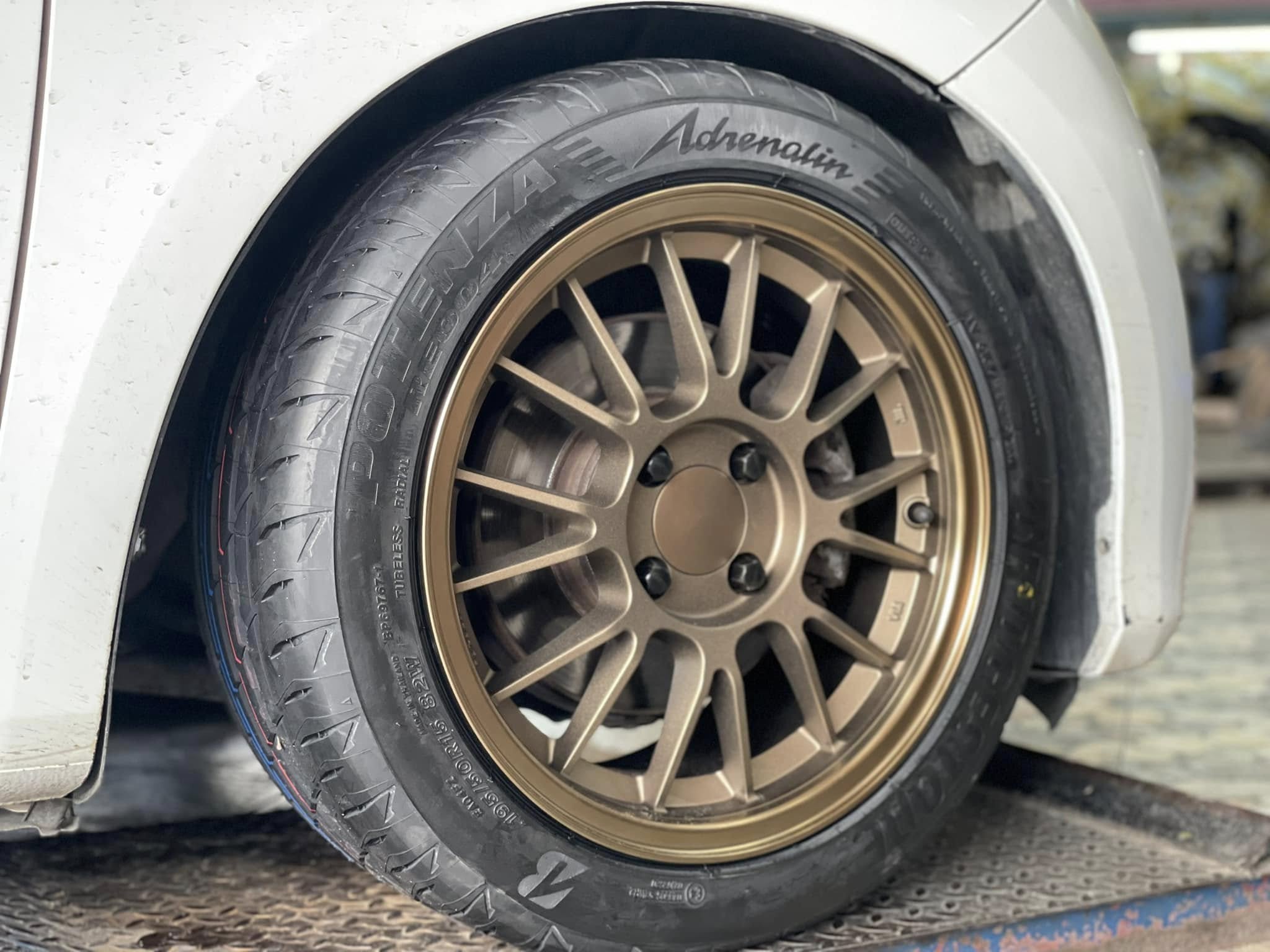 🛞🐘#ล้อแม็กซ์ใหม่SE37 #PredatorPD-30 15X7 ET35 4X100 XP-LPCR❤️ ❤️ 🛞 #Bridgestone_Potenza_RE004 195/50R15