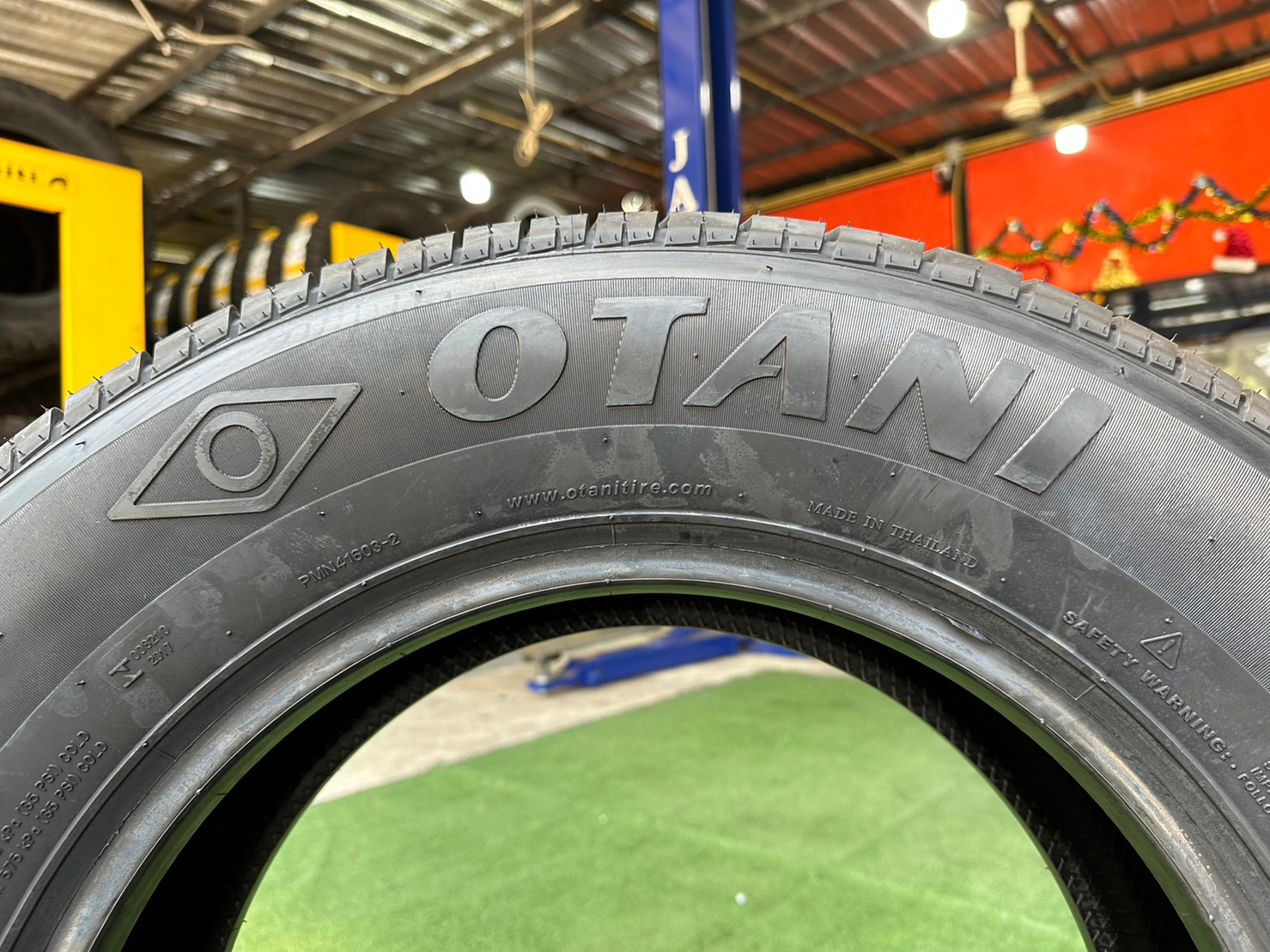 OTANI MK2000 235/65R16 ยางใหม่ปี2023 ราคาพิเศษพร้อมติดตั้งฟรี สามารถสอบถามเพิ่มเติมได้ค่ะ