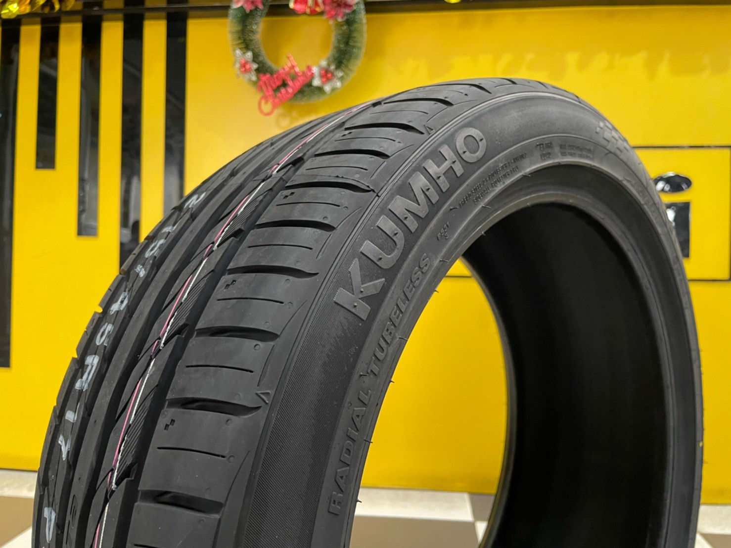 KUMHO PS31 215/45R17 ยางใหม่ปี2023 (4เส้น)