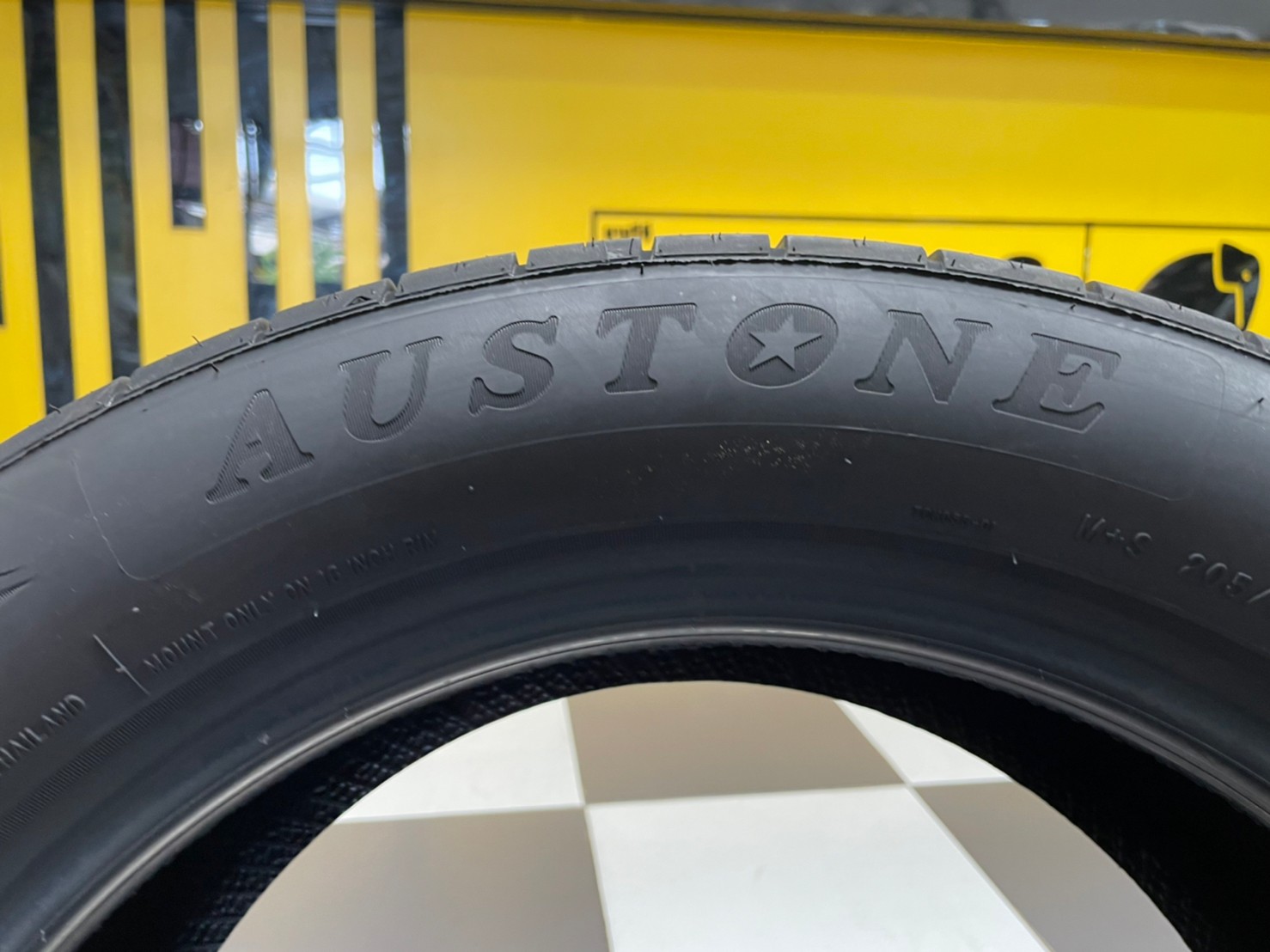 ยางใหม่AUSTONE SP702 205/55R16 ยางผลิตไทย คุ้มค่ารับประกันบาดบวมเบียดตำ365วันเคลมฟรี ยางใหม่ปี2022