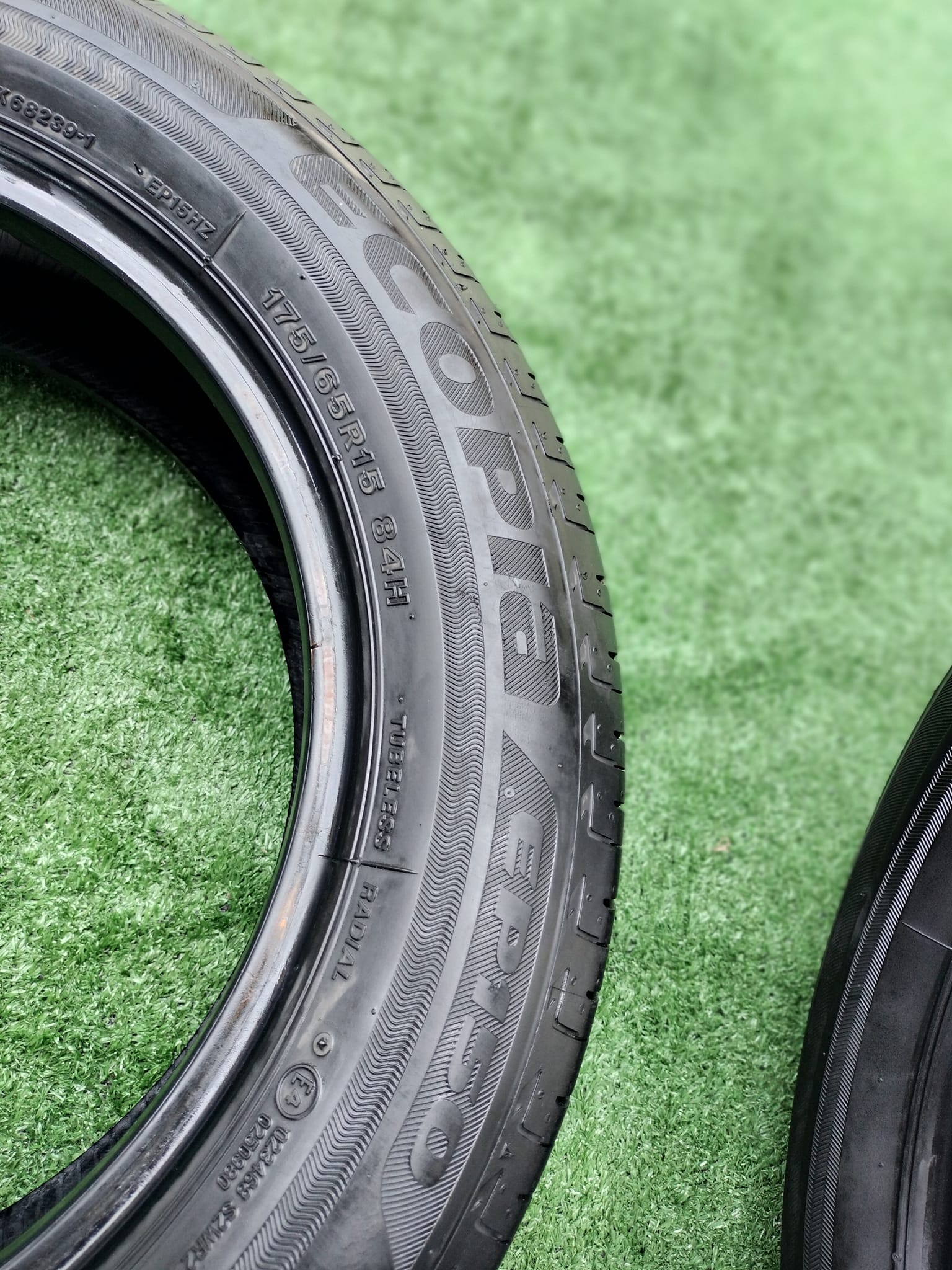 ยางมือ2 สภาพดีขอบ15 ยี่ห้อ Bridgestone EP150 175/65R15