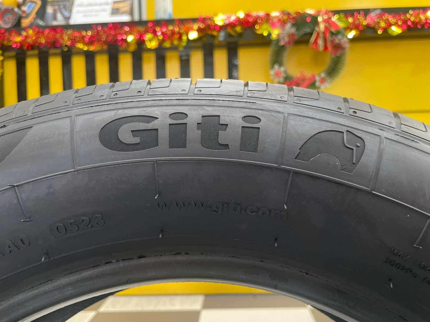 Giti ComfortF22 215/60R16 ยางใหม่ปี2023 ราคาโปรโมชั่นพิเศษ พร้อมติดตั้งฟรี