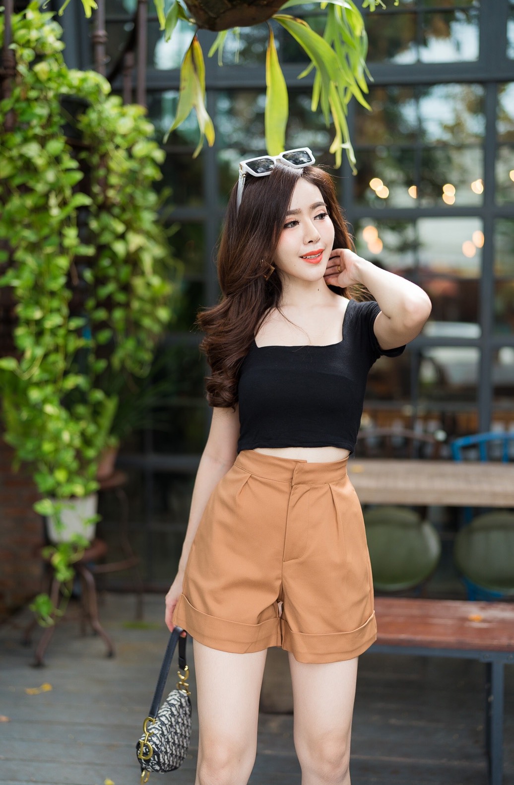 กางเกงขาสั้นเอวสูง ซิปหน้า ตะขอหน้า ทรงบอลลูน ปลายขาพับ ผ้าดับเบิ้ล สวยมาก เก็บพุงอย่างเนียน สาว ๆ ใส่แล้วทรงสวย น่ารัก