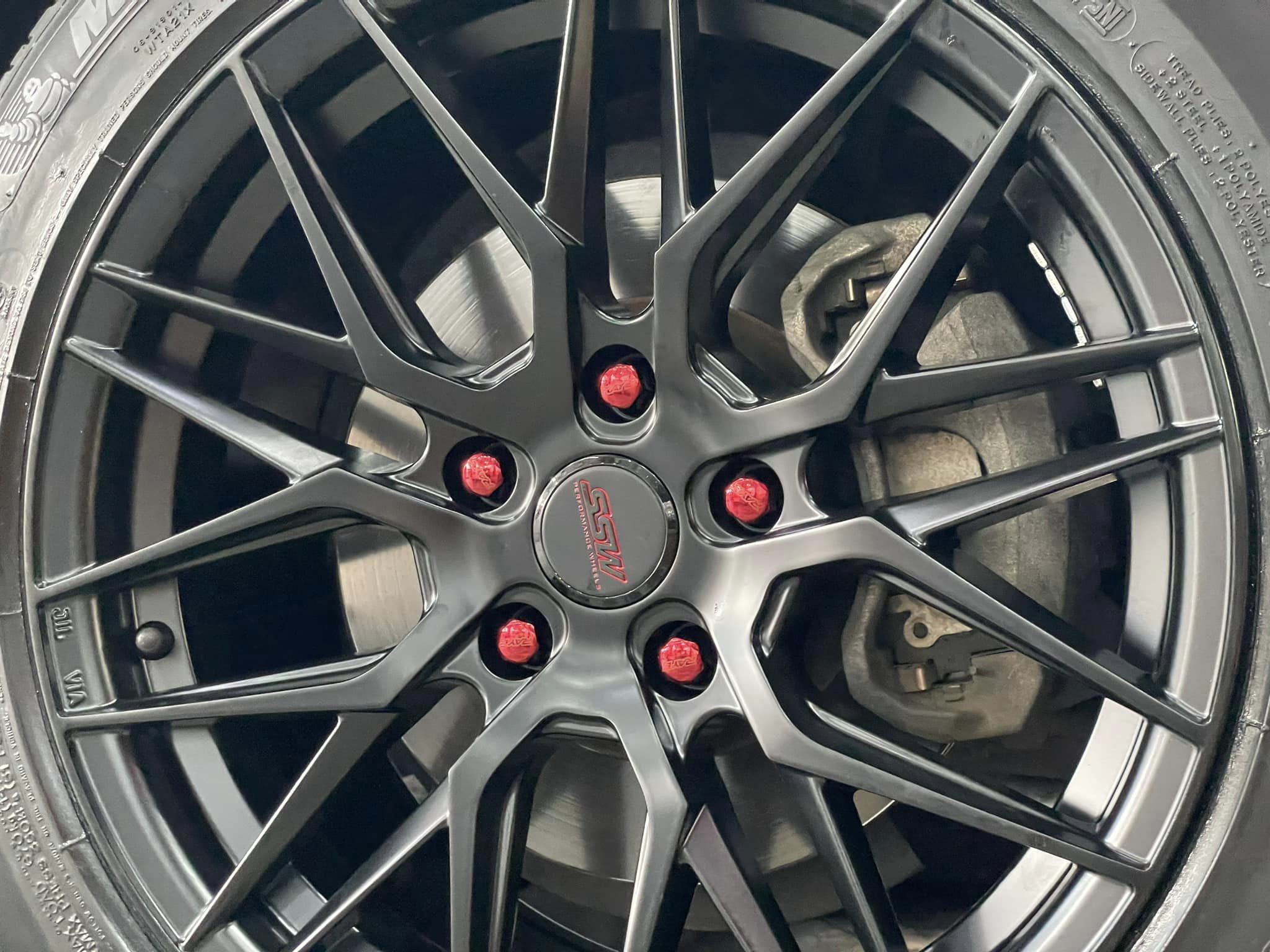 🚘 #Toyota_Camry #สวยหรู ดูแพง ล้อคุณภาพดี 🛞 #SSW348 17x8 ET38 5x114.3 #สีดำ 🛞 Stamford_SportWheel